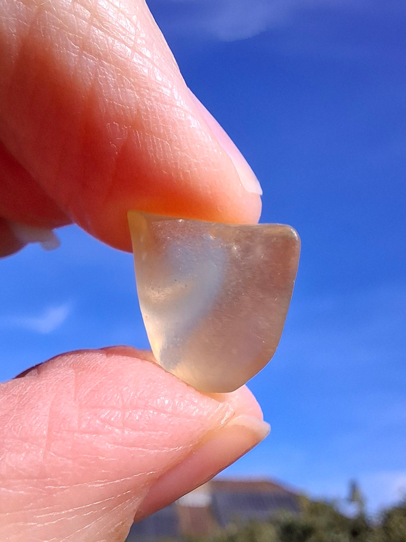 Libyan Desert Glass small Piece, 1.50g, Tektite (Ref: L1354)