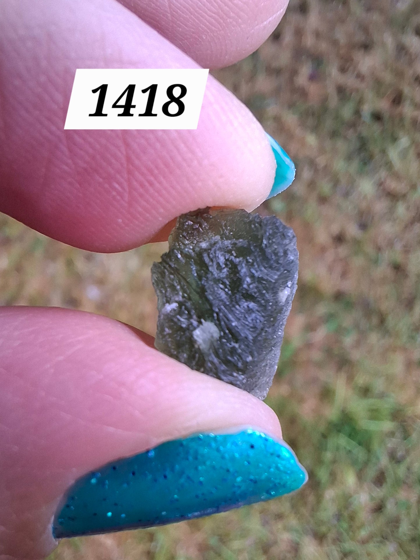 Moldavite Piece, 0.92g, Tektite (Ref: 1418)