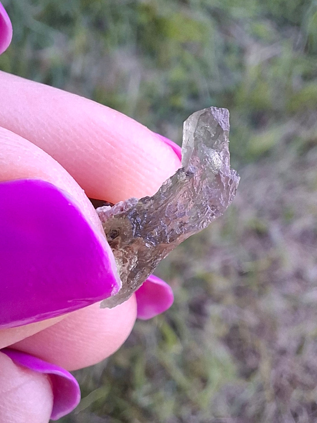 Moldavite Piece, 0.48g, Tektite (Ref: 1463)