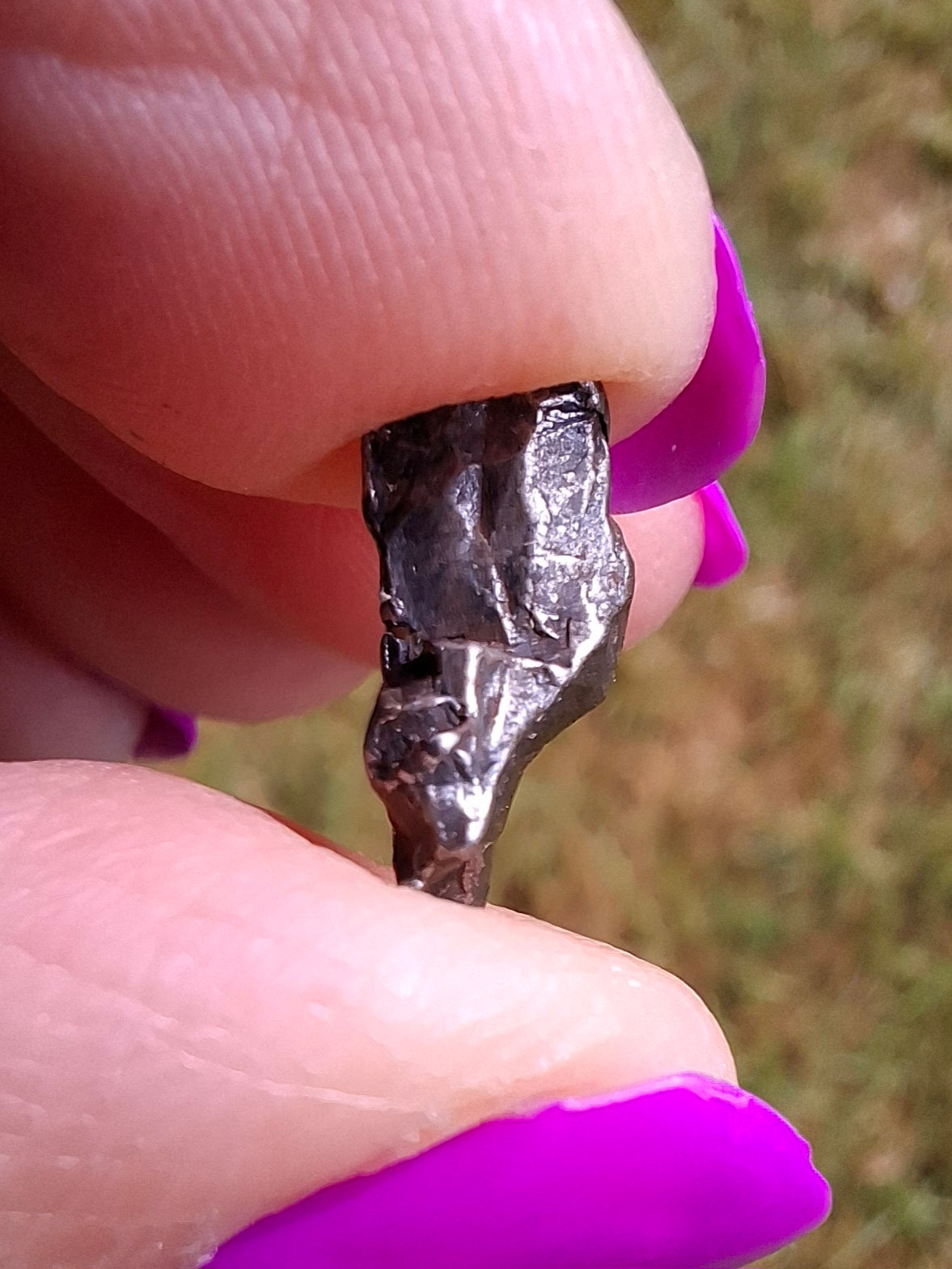 Campo del Cielo, 0.99g, Nickel Iron Meteorite (Ref: C5)