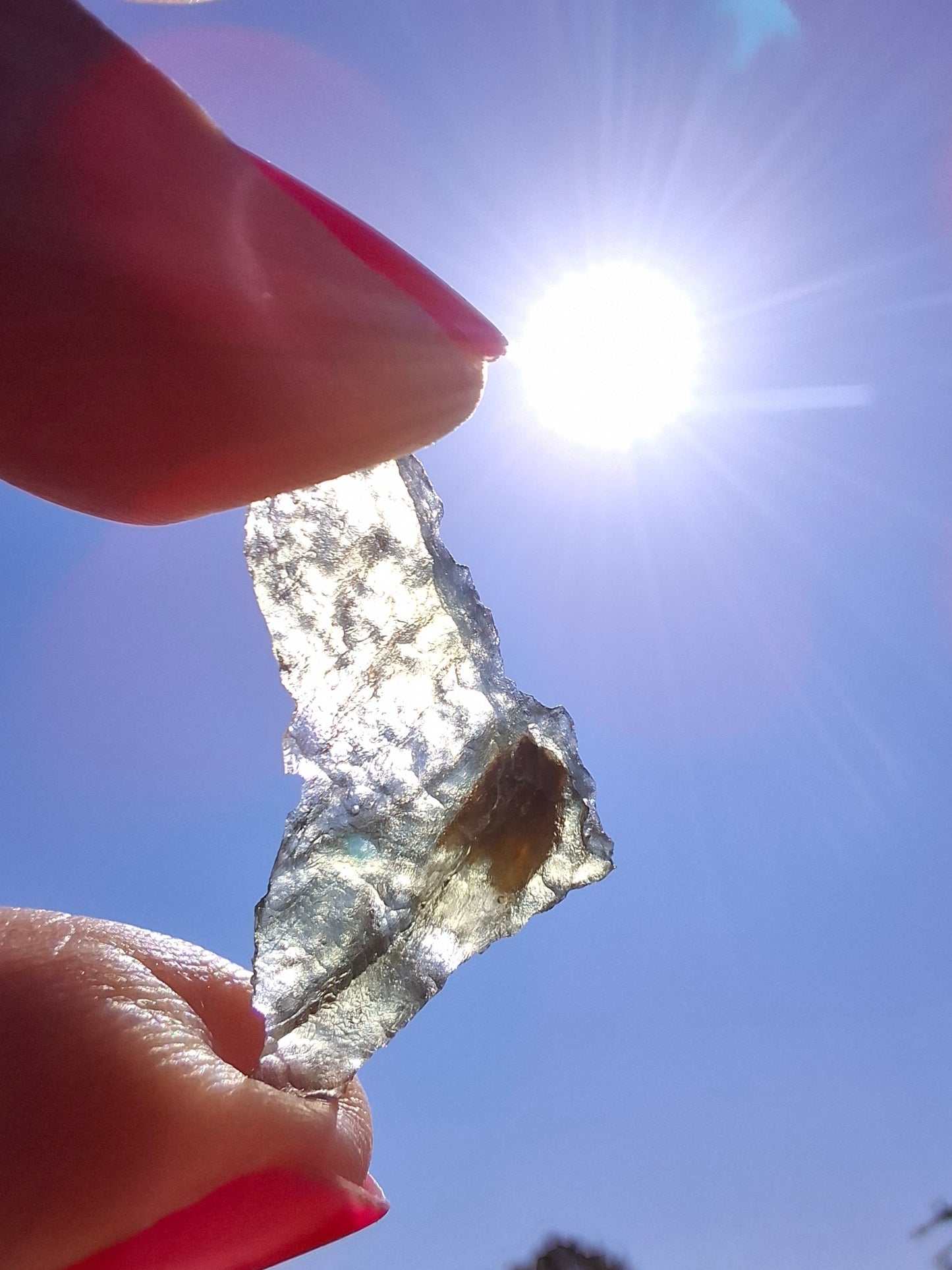 Moldavite Piece, 0.87g, Tektite (Ref: 1411)