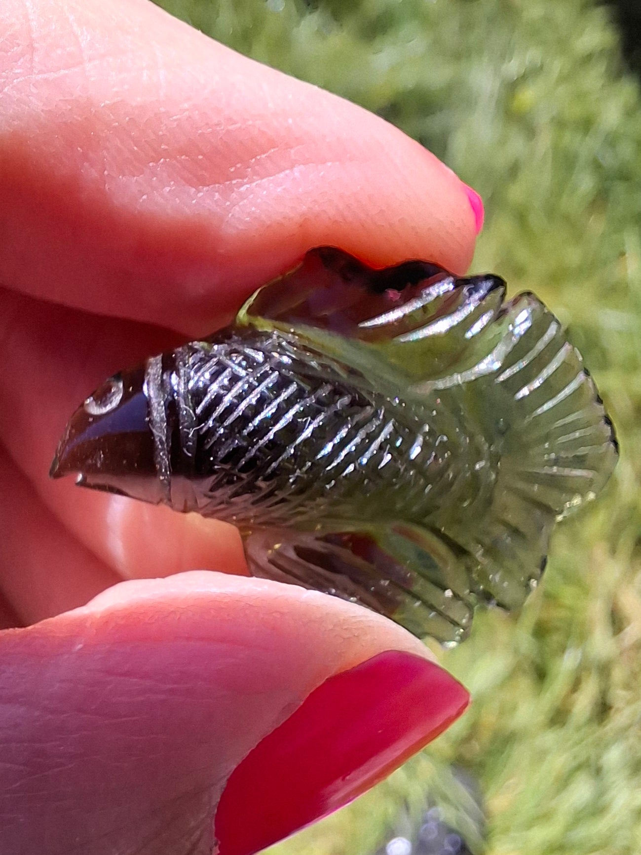 Moldavite FISH carving, (flat back), 3.29g, Tektite (Ref: Fish9)