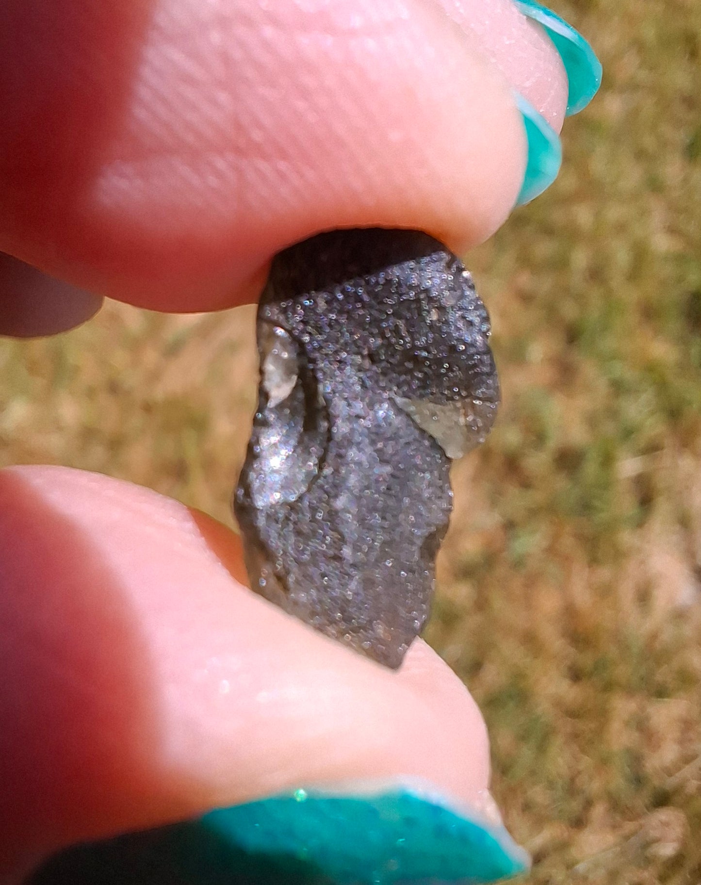 Moldavite Piece, 0.93g, Tektite (Ref: 1415)