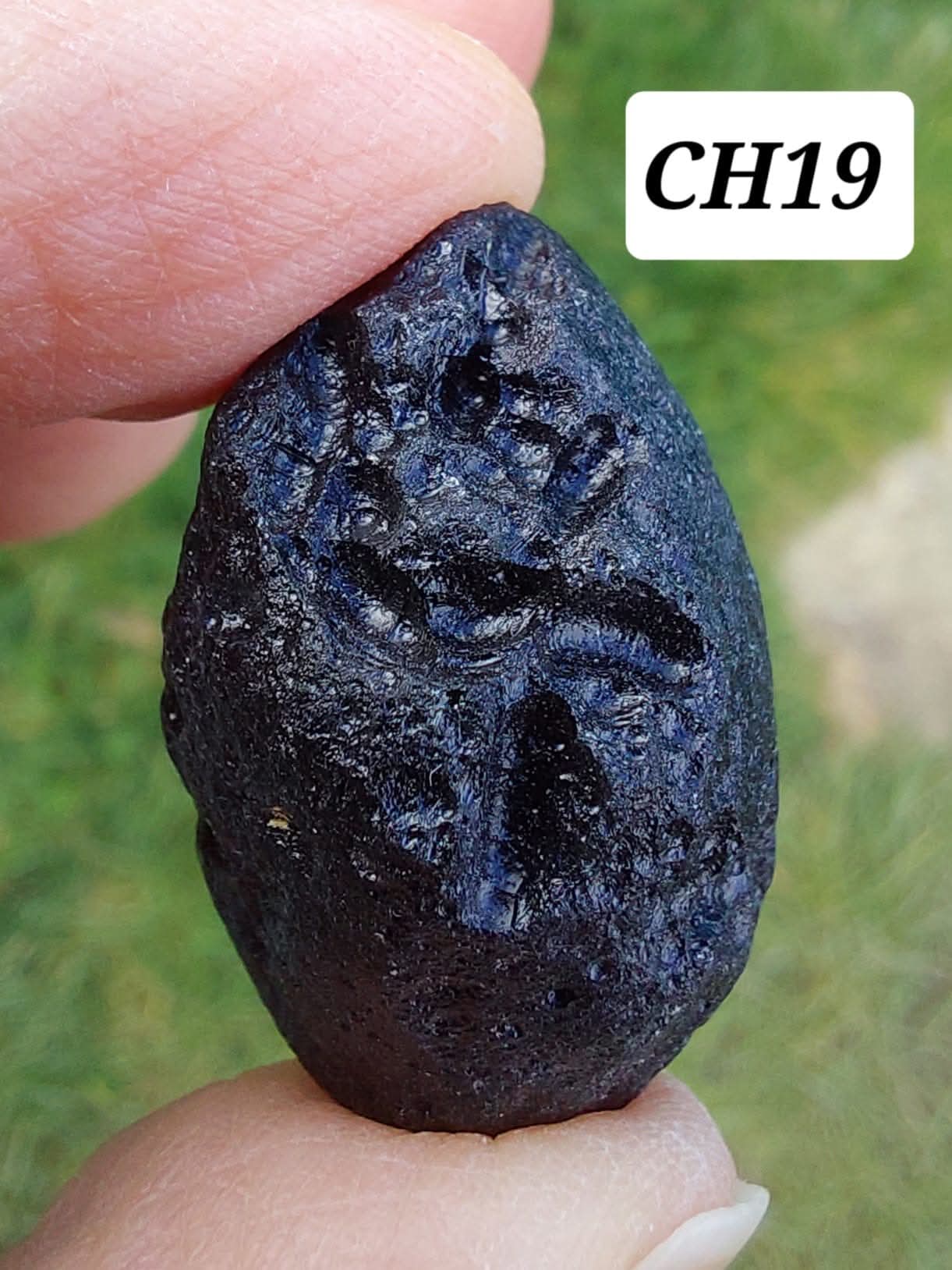 Guang Dong (Chinese), 10.55g, Tektite