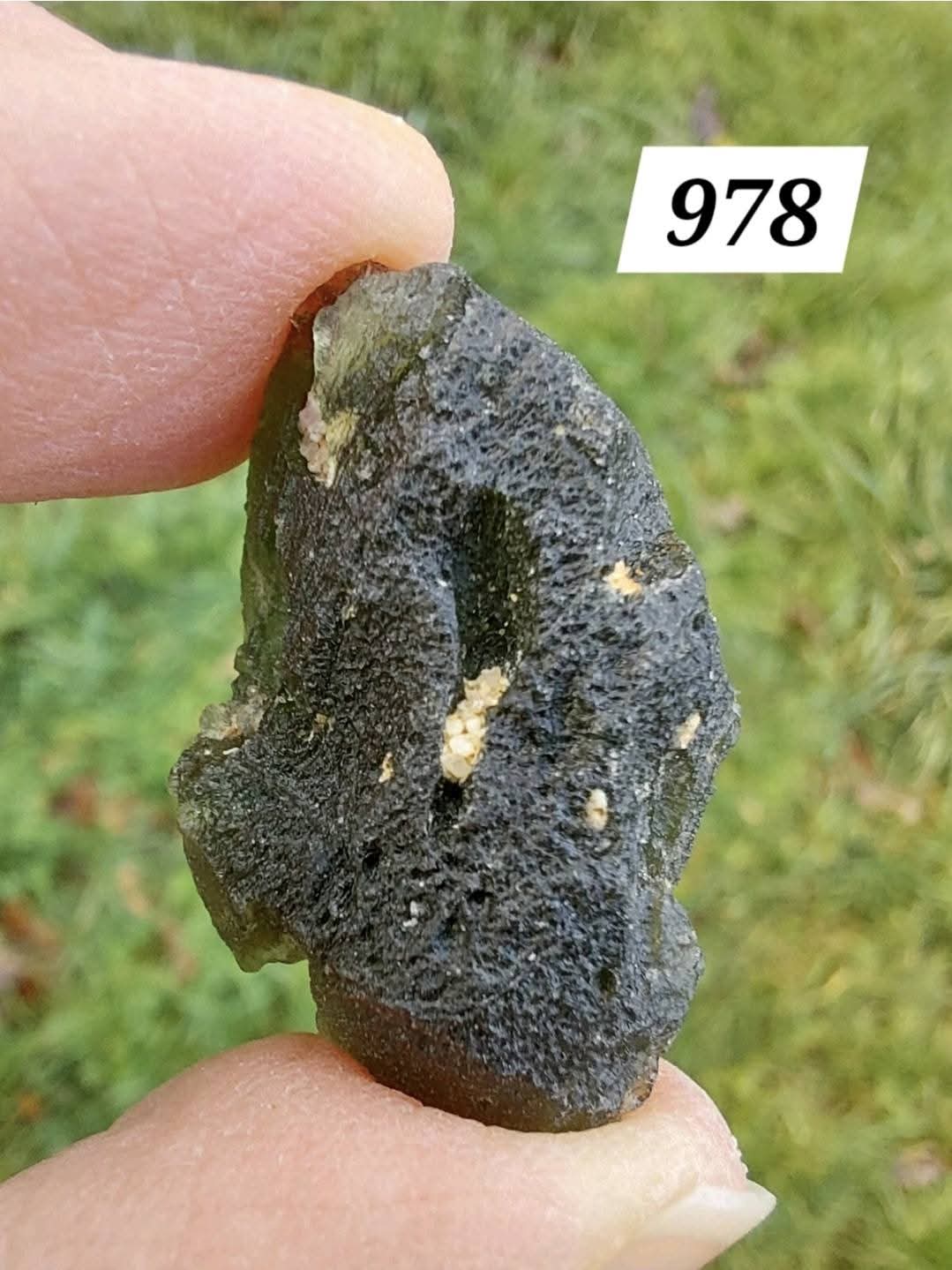 Moldavite Piece, NESMEN HURKA, 8.81g, Tektite (Ref: 978)