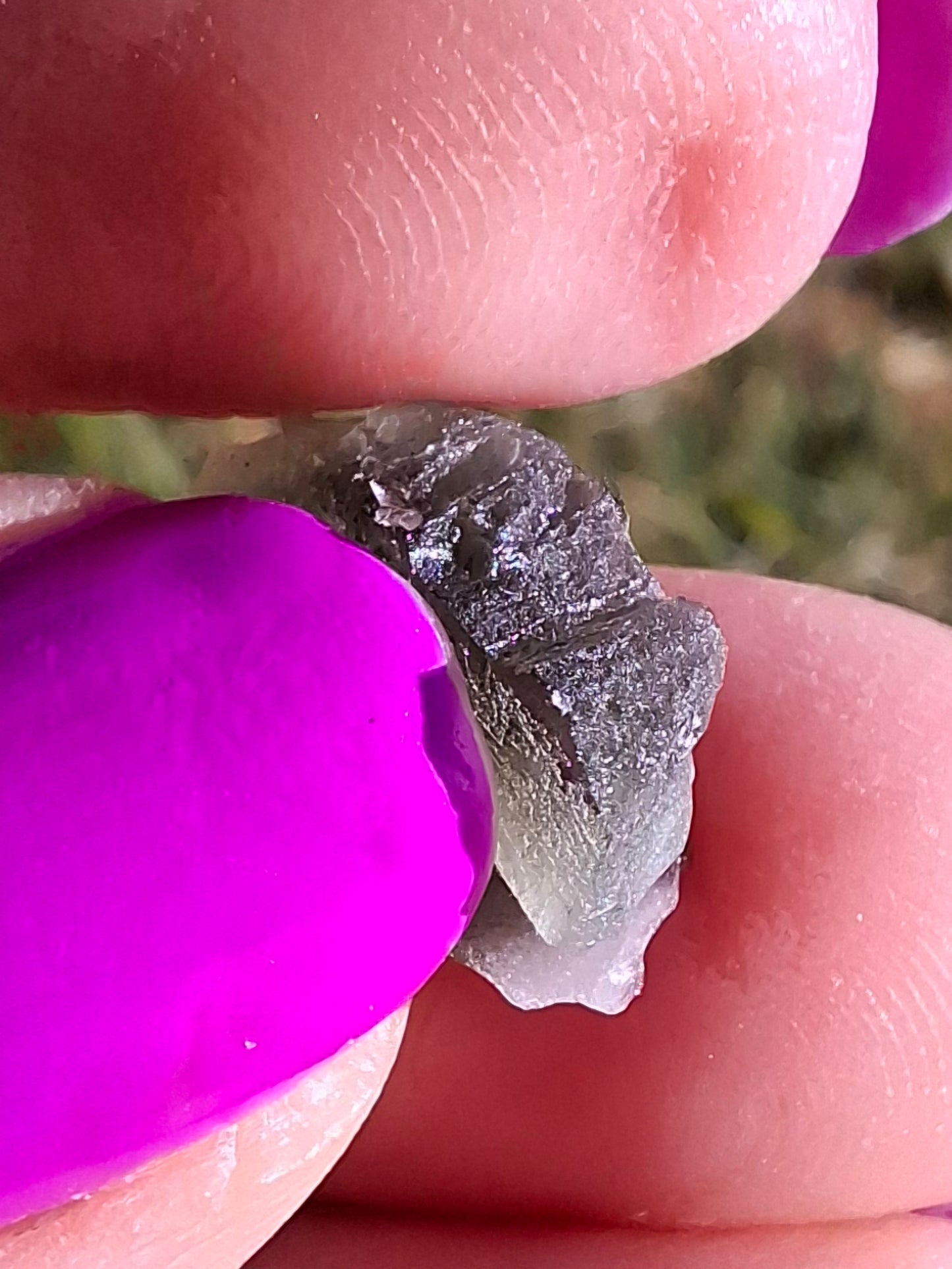 Moldavite Piece, 0.87g, Tektite (Ref: 1453)