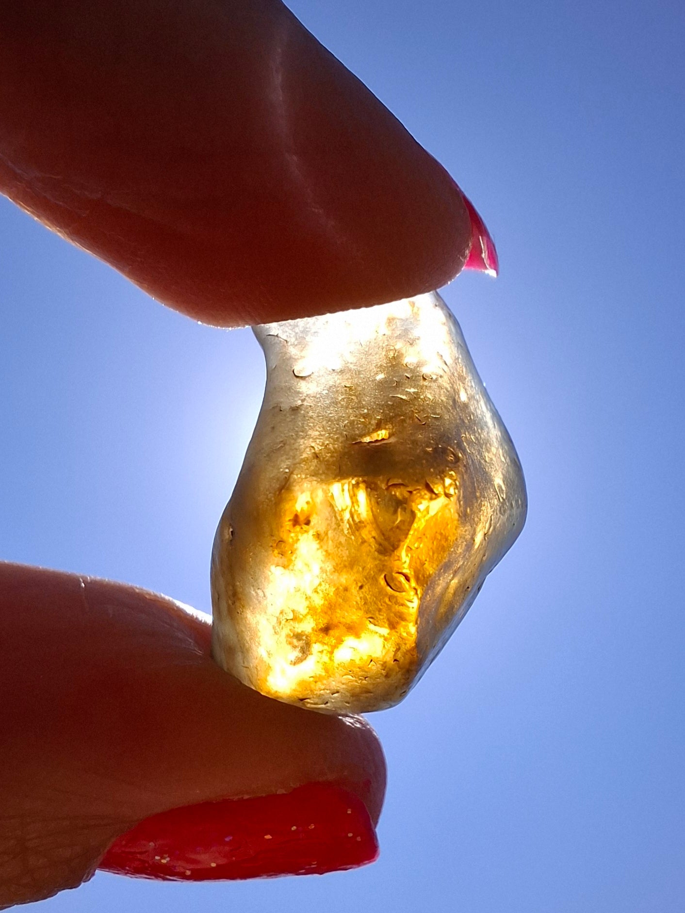 Libyan Desert Glass (darker) Piece, 4.43g, Tektite (Ref: L1361)