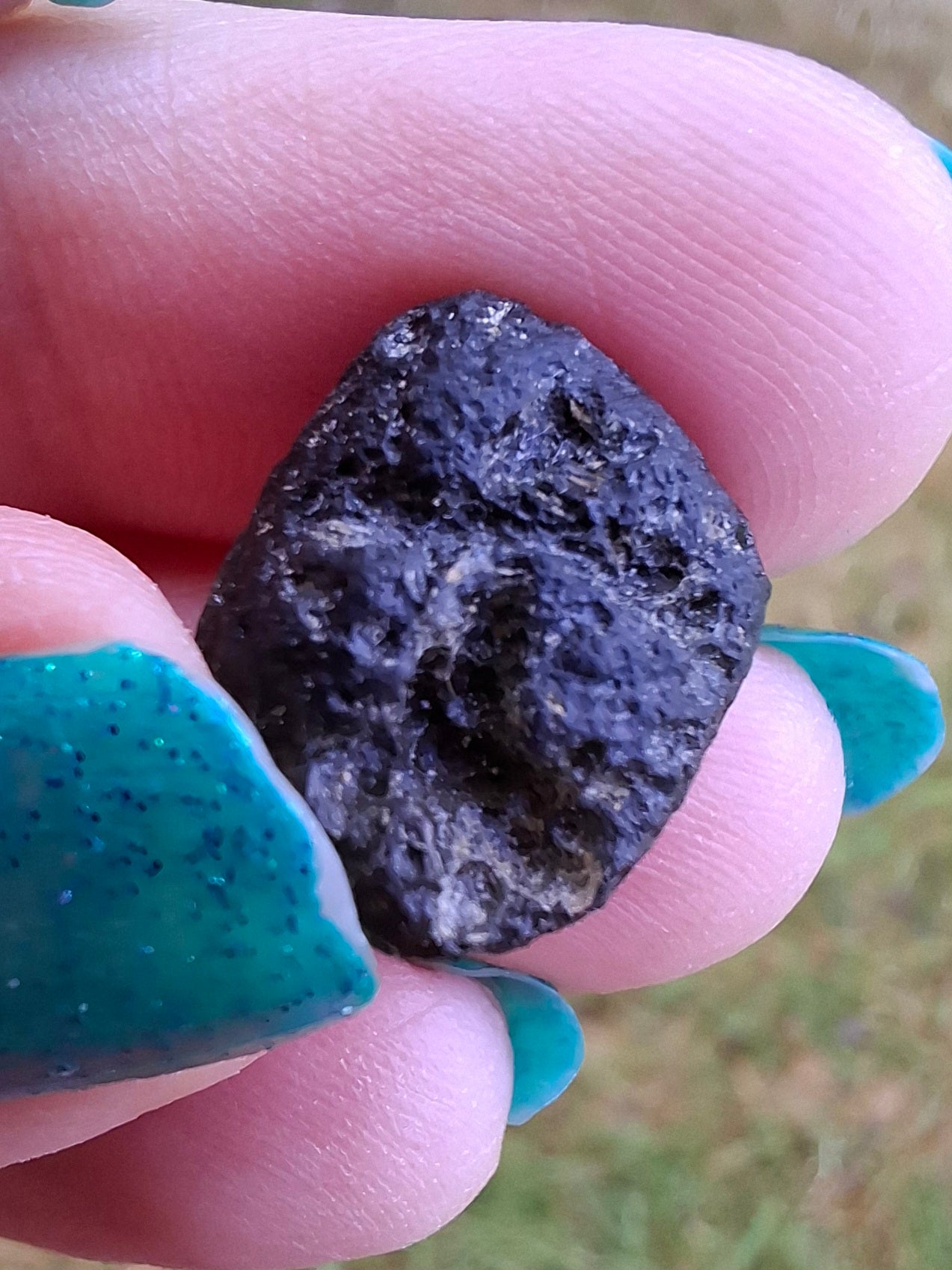 Moldavite Piece, 2.34g, Tektite (Ref: 1414)