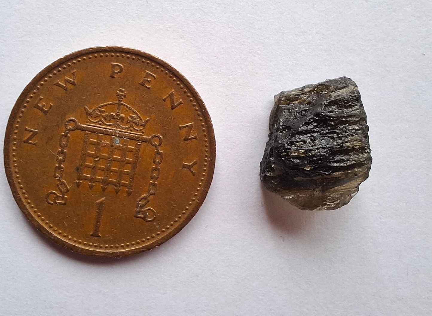 Moldavite Piece, 0.87g, Tektite (Ref: 1392)
