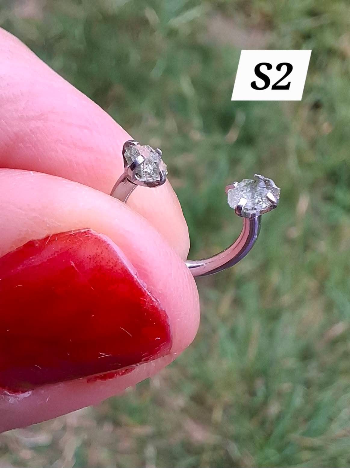 Moldavite (raw) HORSESHOE SEPTUM RING, 16G, Surgical steel, Tektite (Ref: S2)