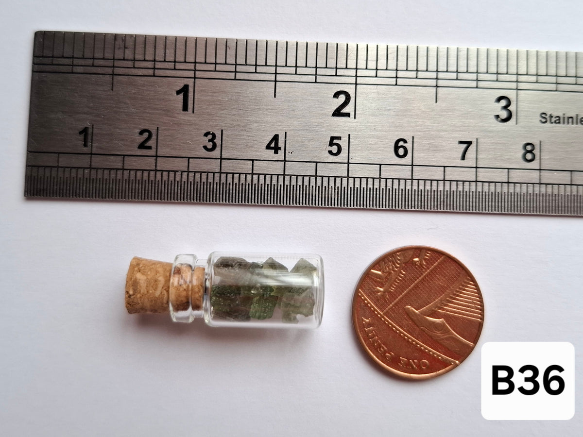 Moldavite Chips (1.00g) in 1ml Bottle, Tektite (Ref: B36)