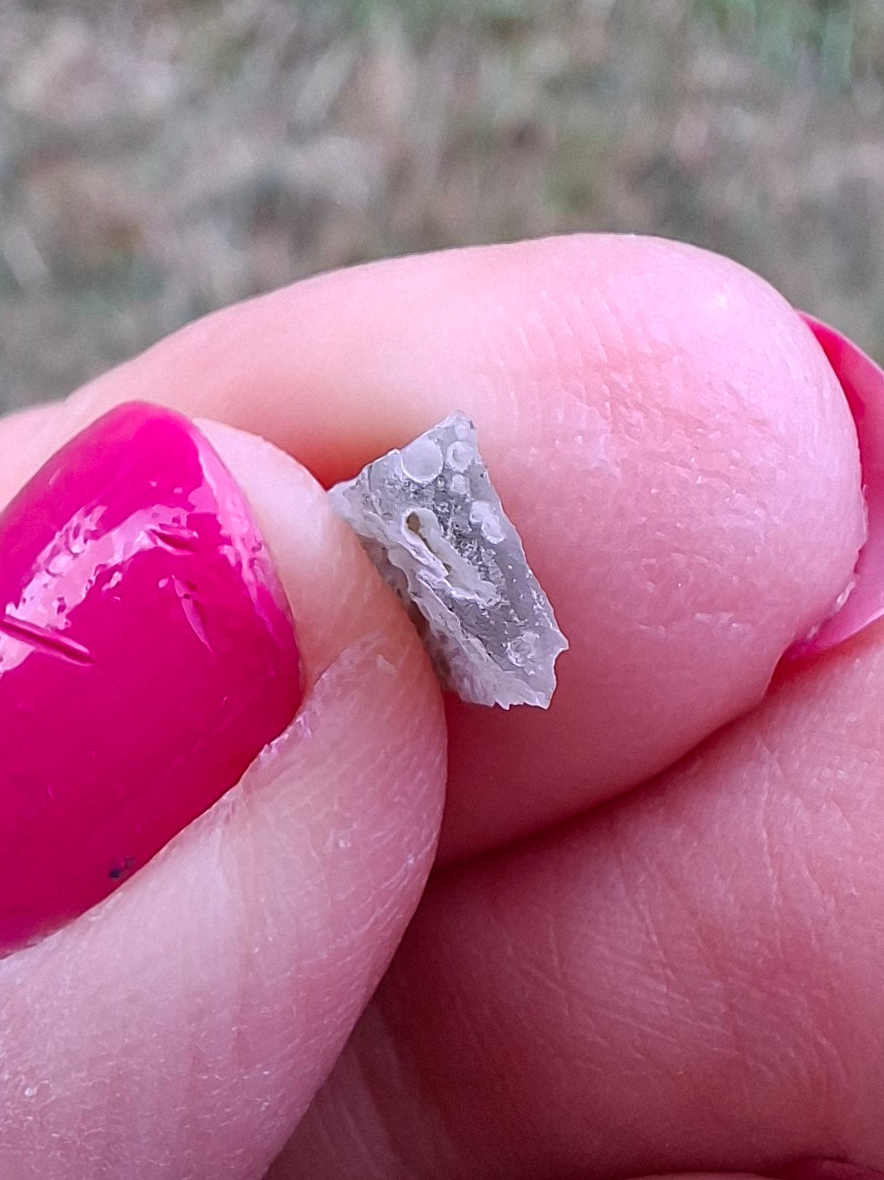 Moldavite tiny piece, SNOWFLAKE, FROSTED, BRUSNA, 0.18g, Tektite (Ref: 1496)