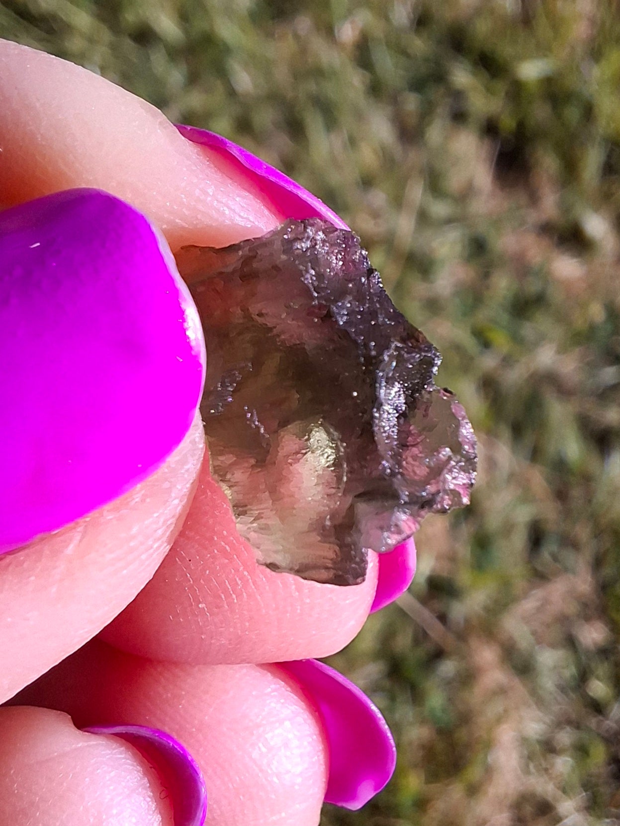 Moldavite Piece, 0.82g, Tektite (Ref: 1454)