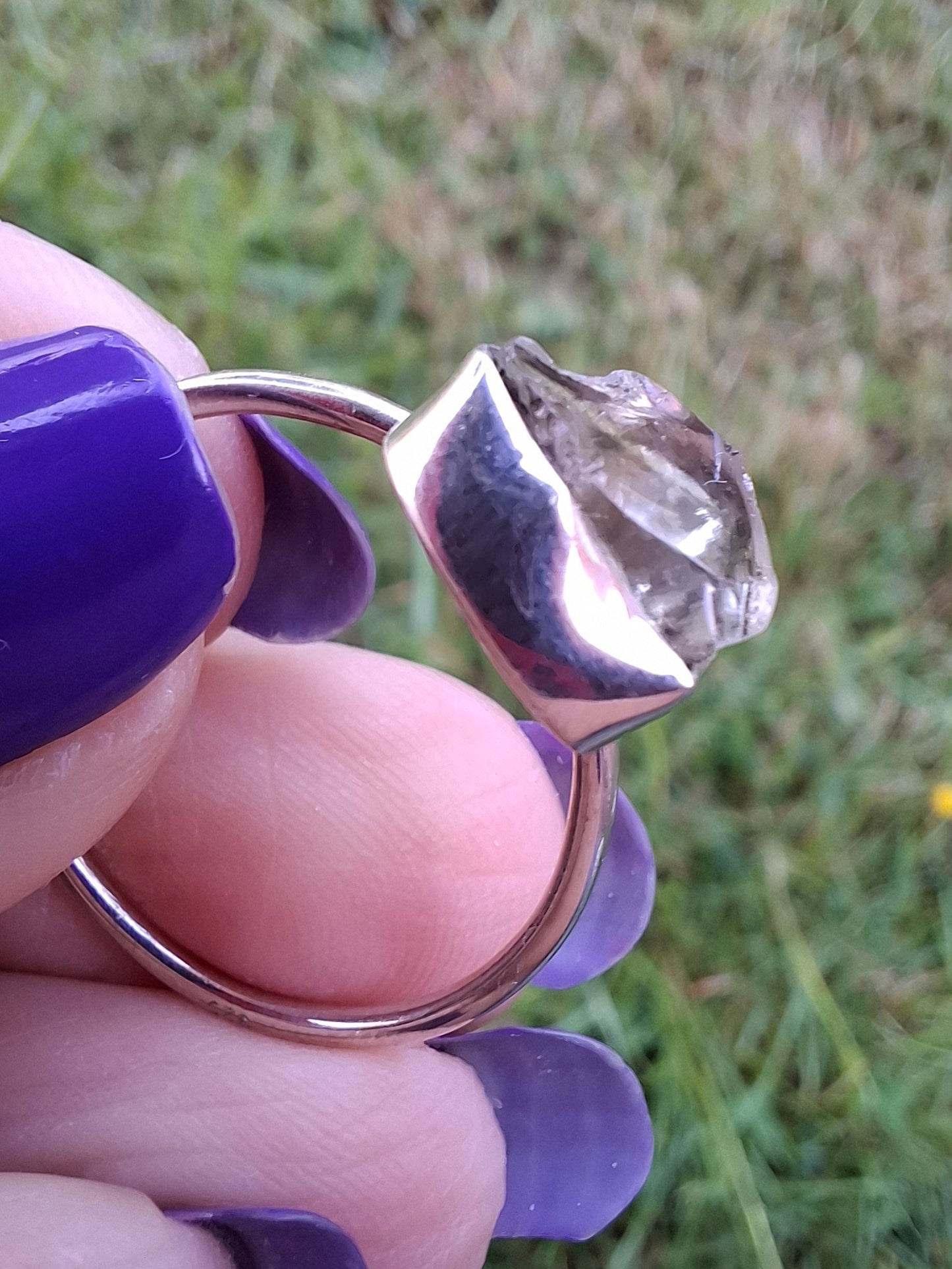 Libyan Desert Glass Ring, size large V, 925 Silver, Tektite (Ref: LR56)