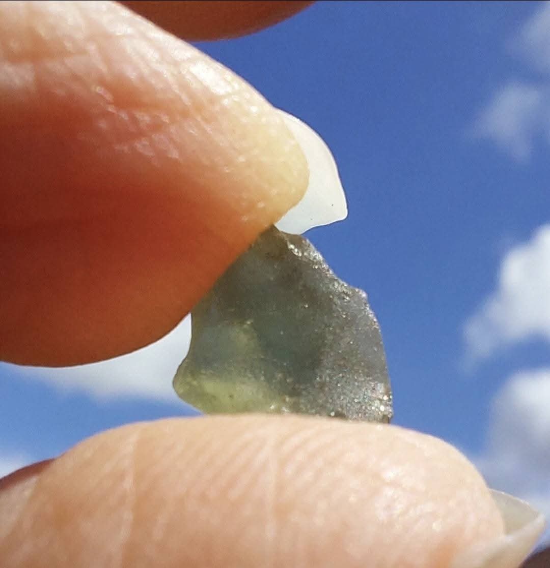 Moldavite Piece, 0.52g, Tektite (Ref: E226)
