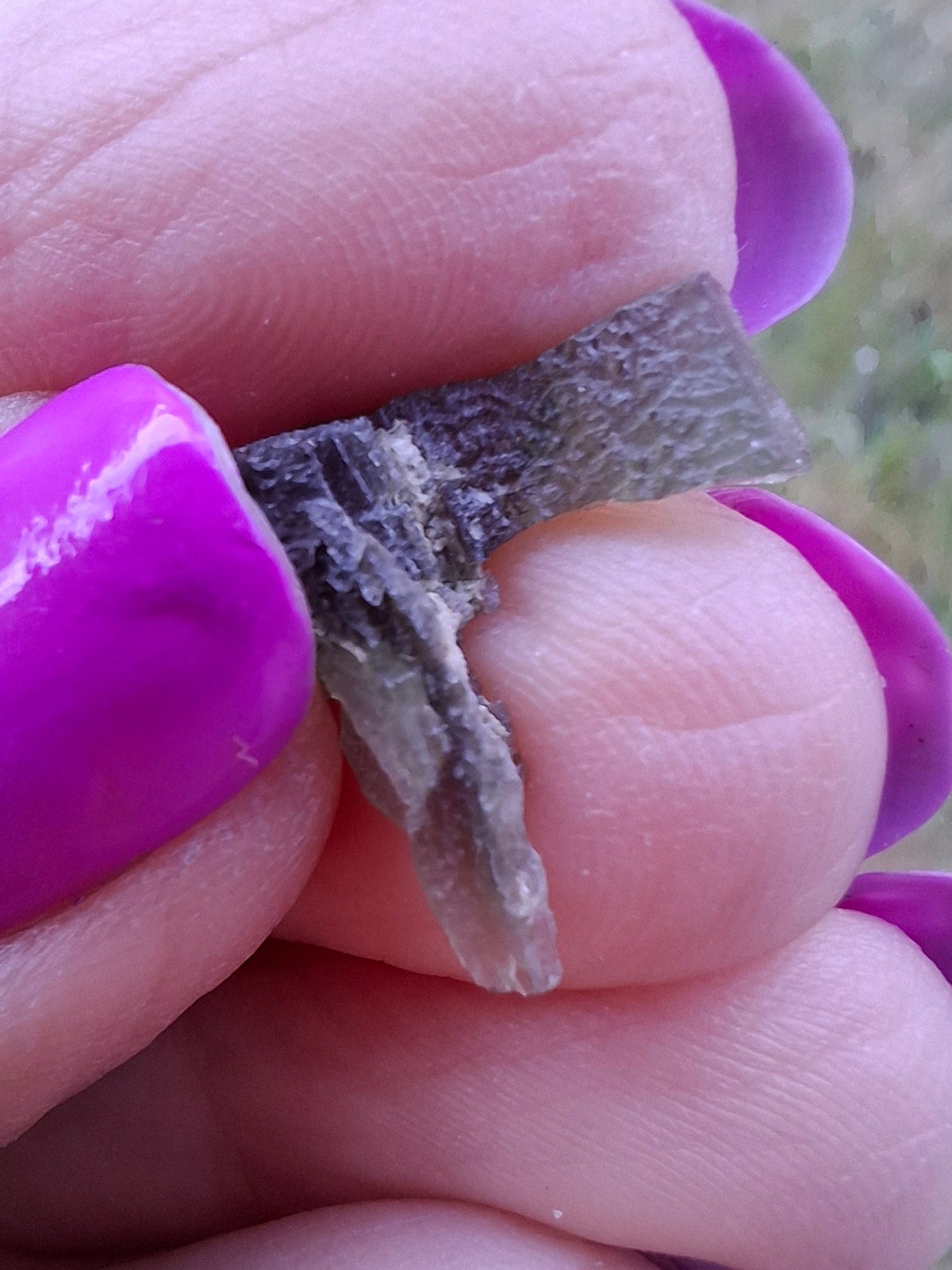 Moldavite Piece, 0.66g, Tektite (Ref: 1436)