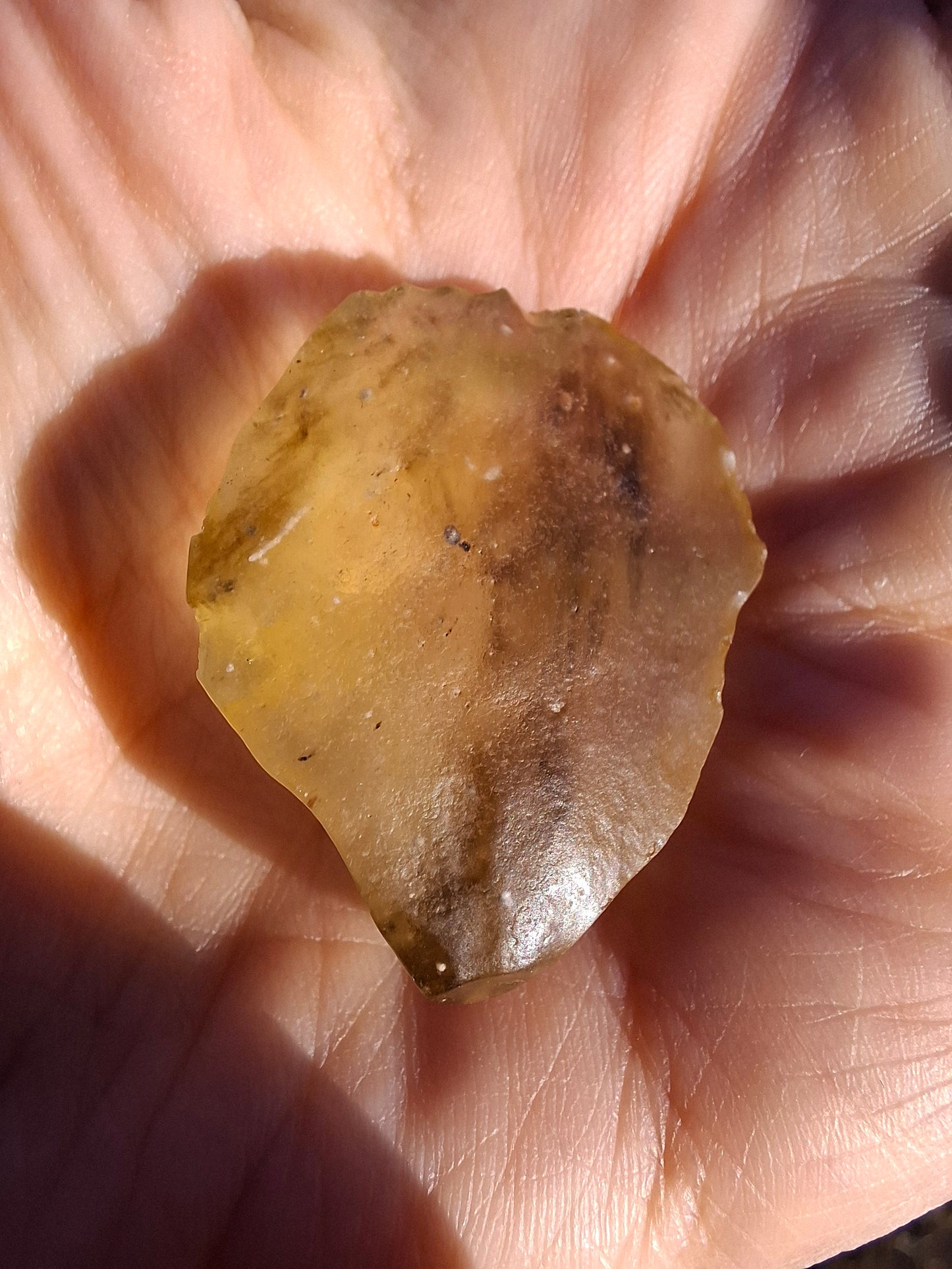 Libyan Desert Glass (darker) Piece, 12.00g, Tektite (Ref: L1377)