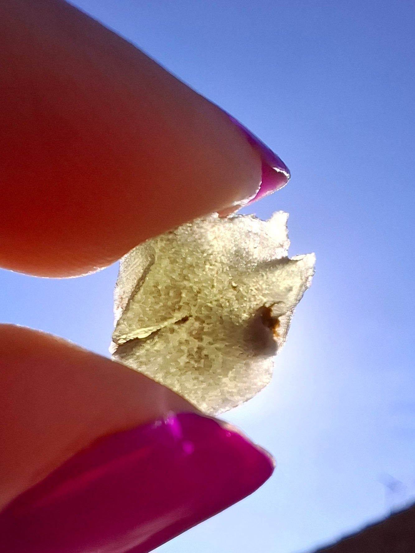 Moldavite Piece, 0.85g, Tektite (Ref: 1462)