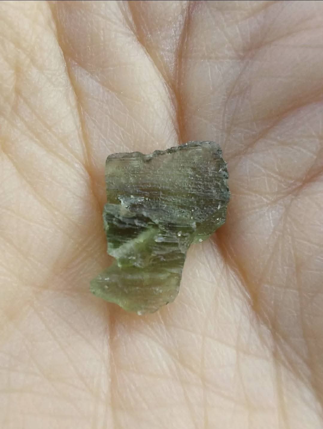 Moldavite Piece, 0.58g, Tektite (Ref: 941)