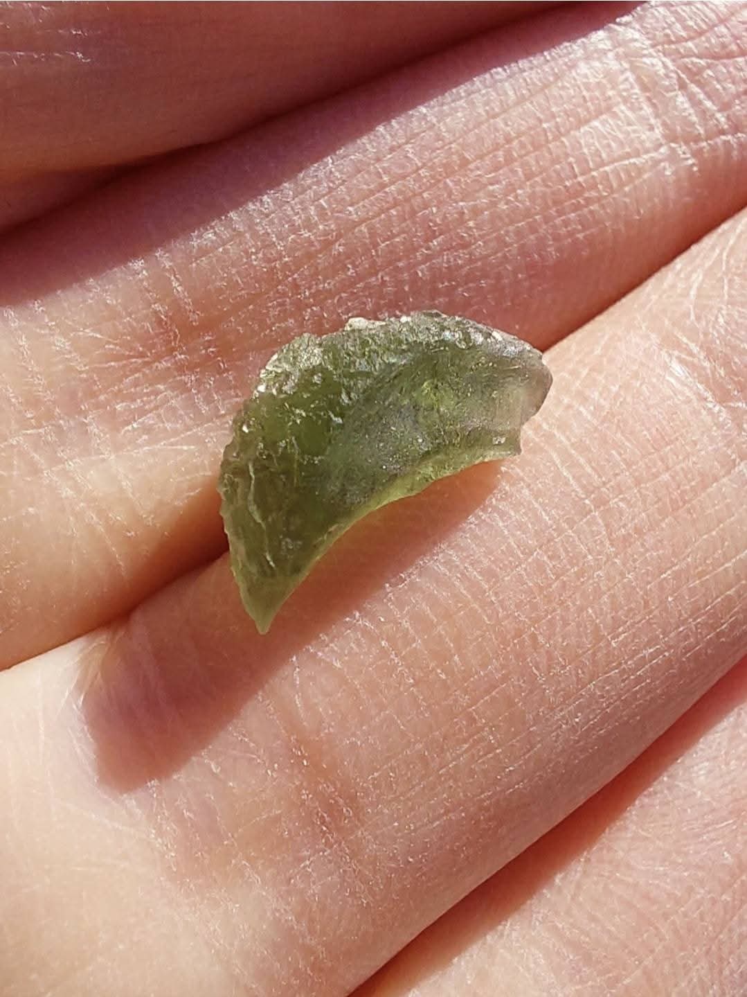 Moldavite Piece, 0.62g, Tektite (Ref: 955)