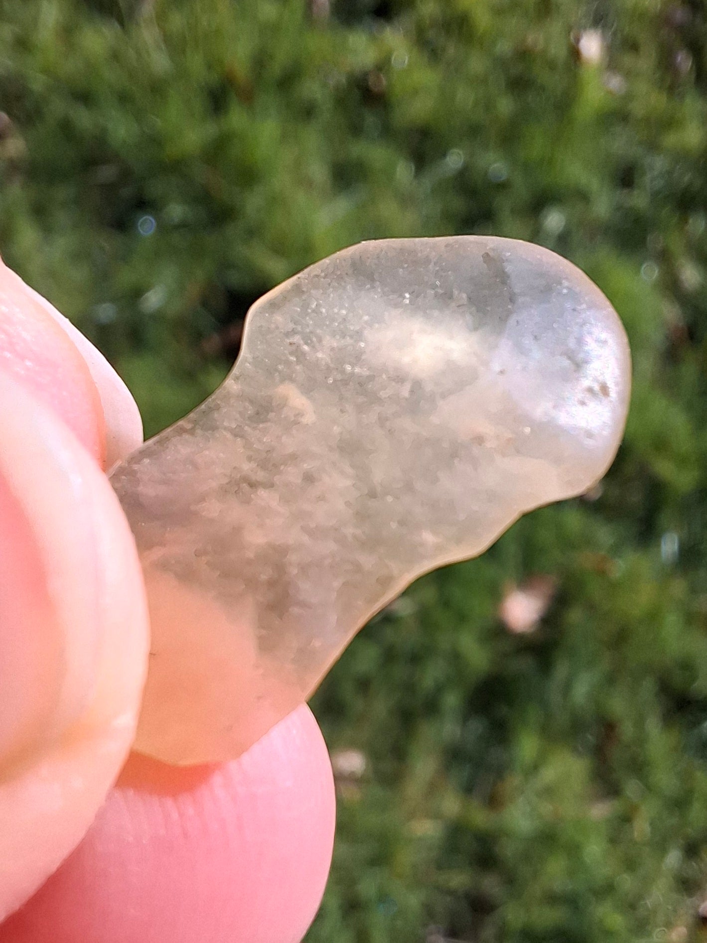 Libyan Desert Glass small Piece, 0.90g, Tektite (Ref: L1344)