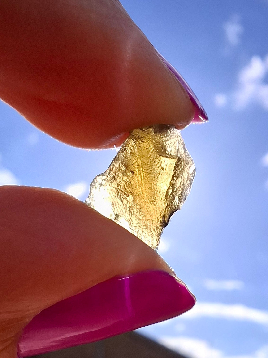 Moldavite Piece, 0.72g, Tektite (Ref: 1443)
