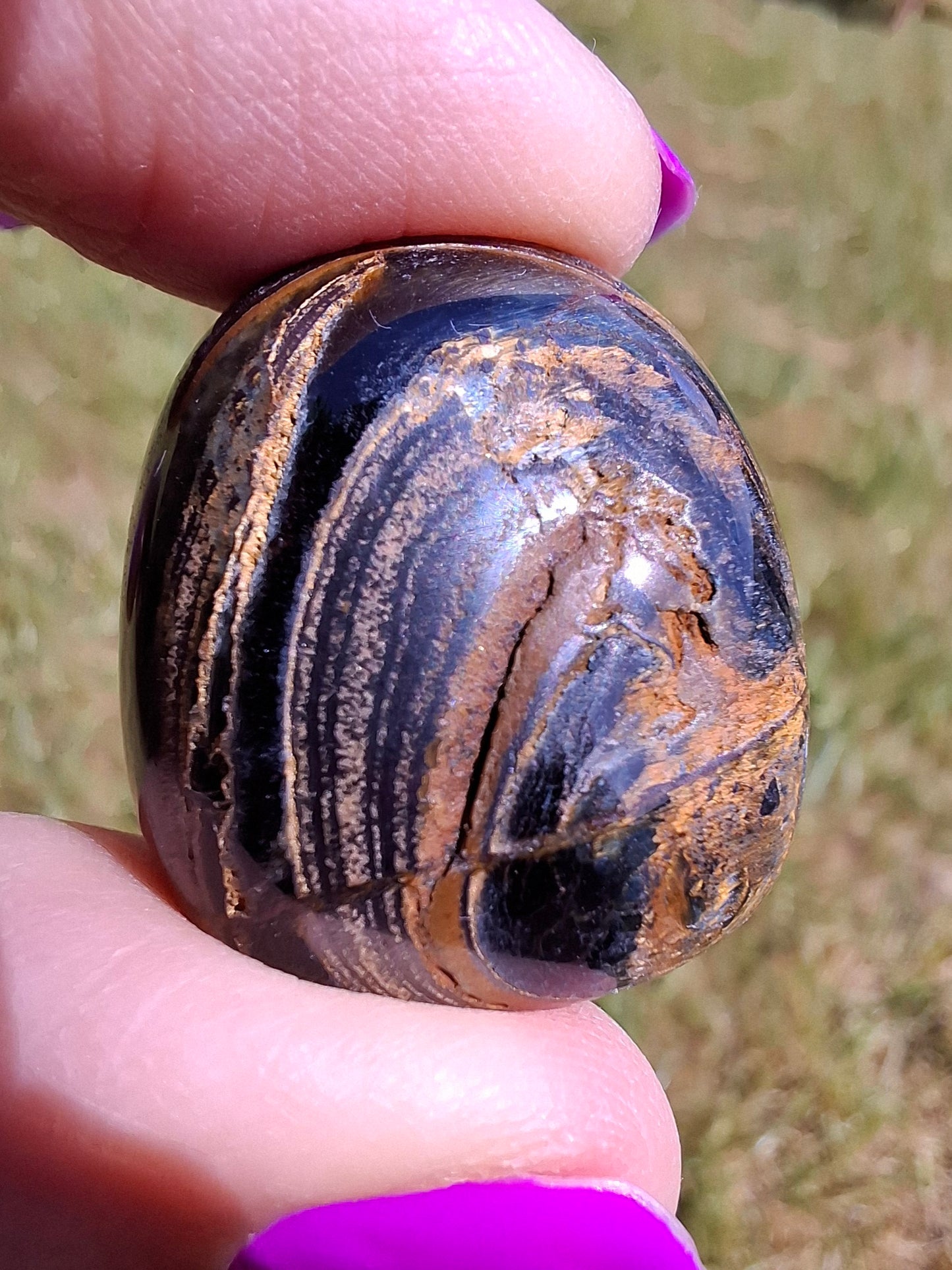 Blue Tigers Eye, Tumble Stone, Crystal (Ref: T24)
