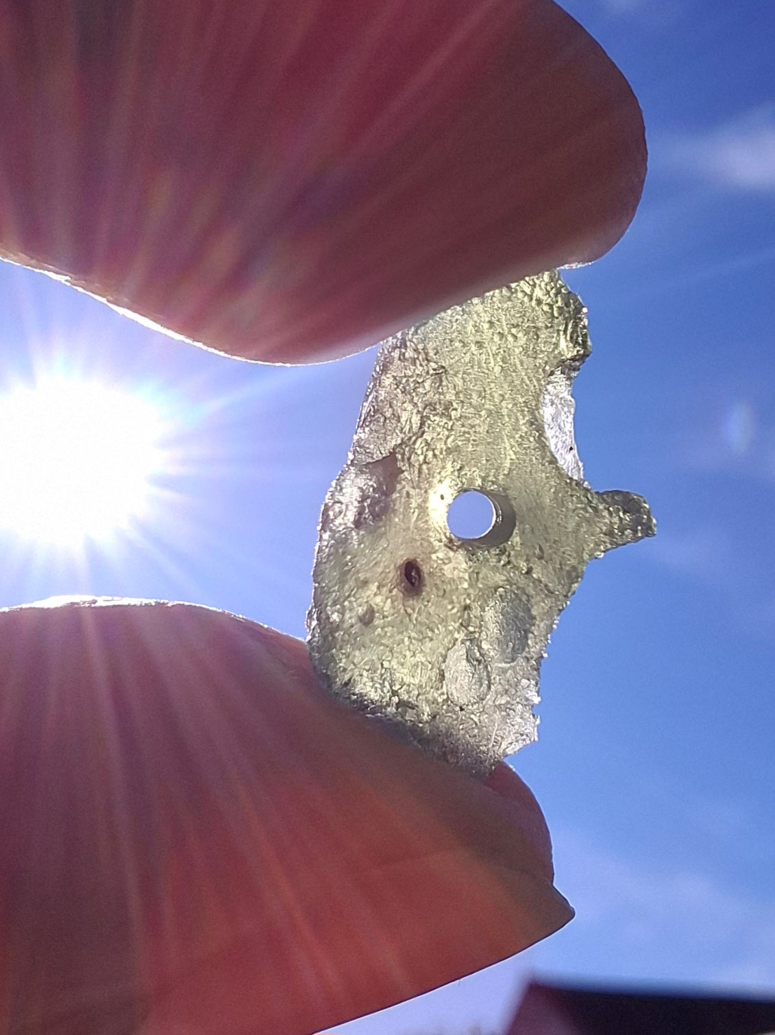 DRILLED, Moldavite Piece, 1.07g, Tektite (Ref: D17)