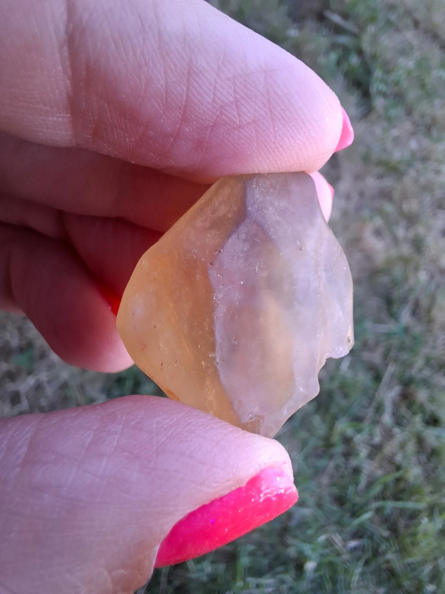 Libyan Desert Glass (darker) Piece, 10.32g, Tektite (Ref: L1376)
