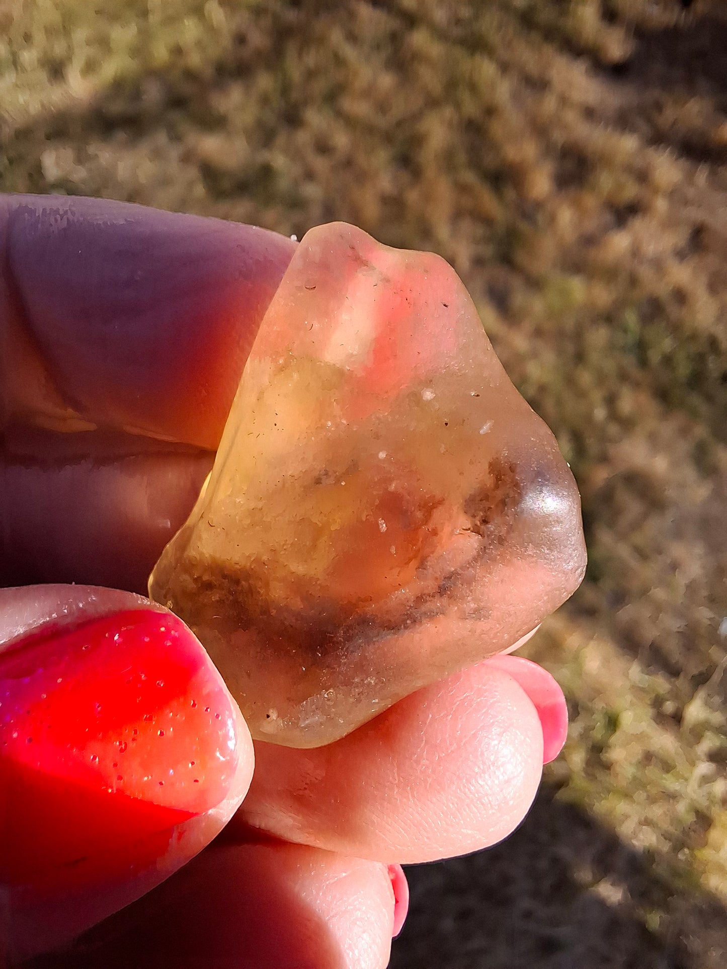 Libyan Desert Glass (darker) Piece, 7.73g, Tektite (Ref: L1374)