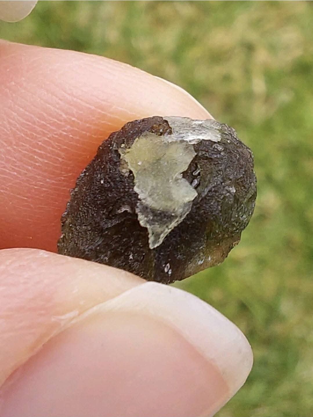 Moldavite Piece, 0.90g, Tektite (Ref: E209)