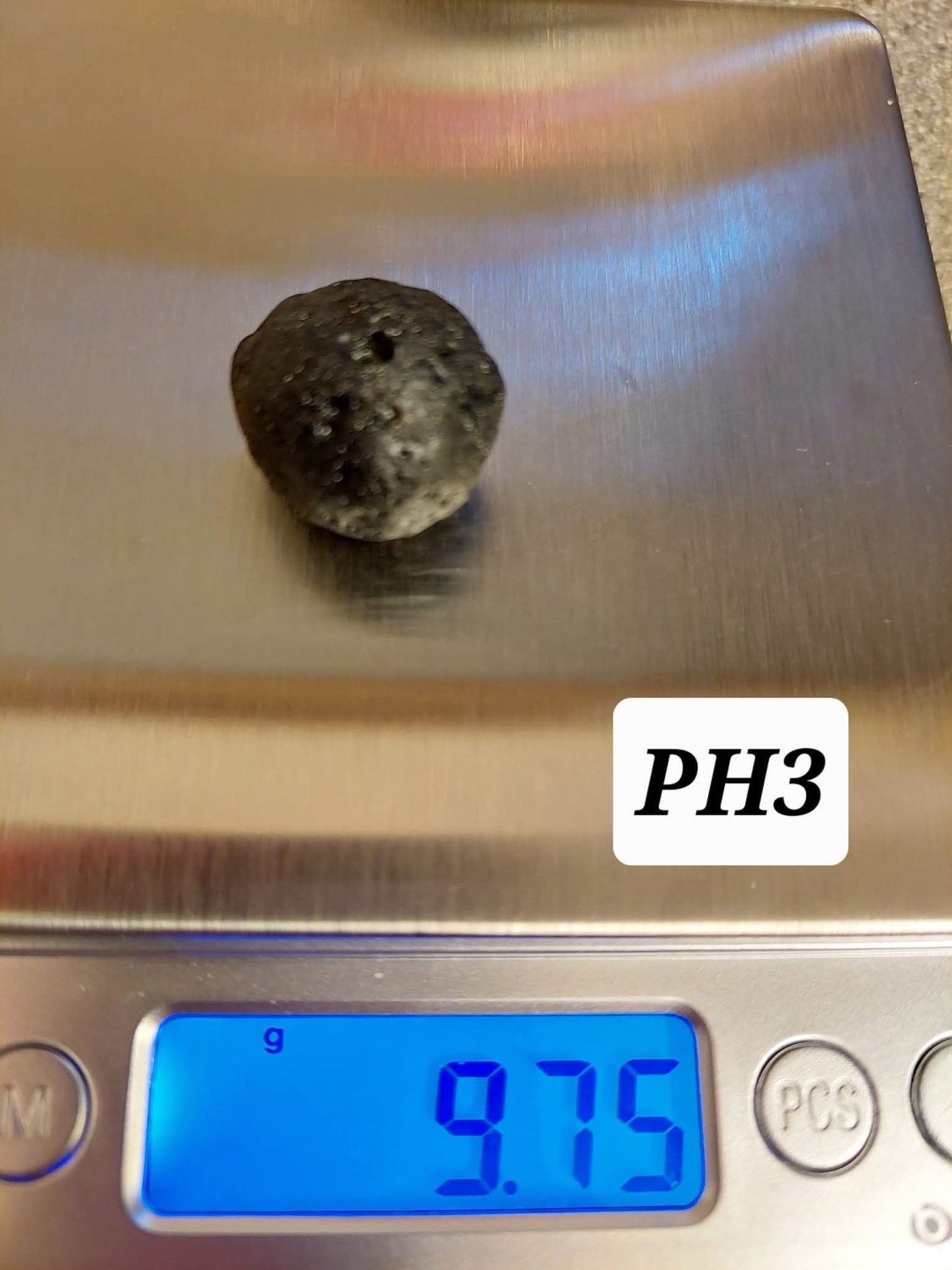 Philippinite (Rizalite), 9.75g, Tektite