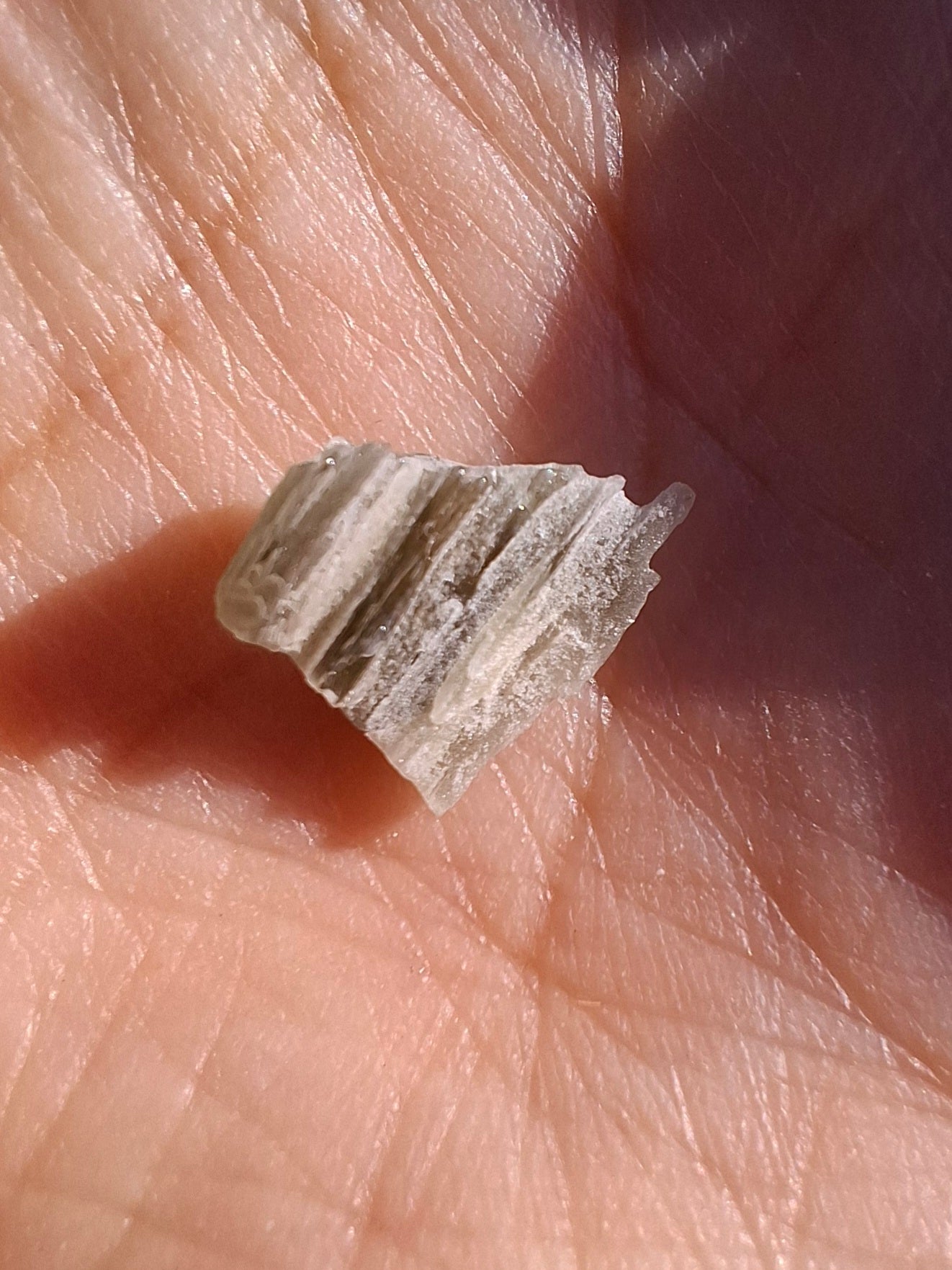Moldavite Piece, SNOWFLAKE, FROSTED, BRUSNA, 0.28g, Tektite (Ref: 1504)