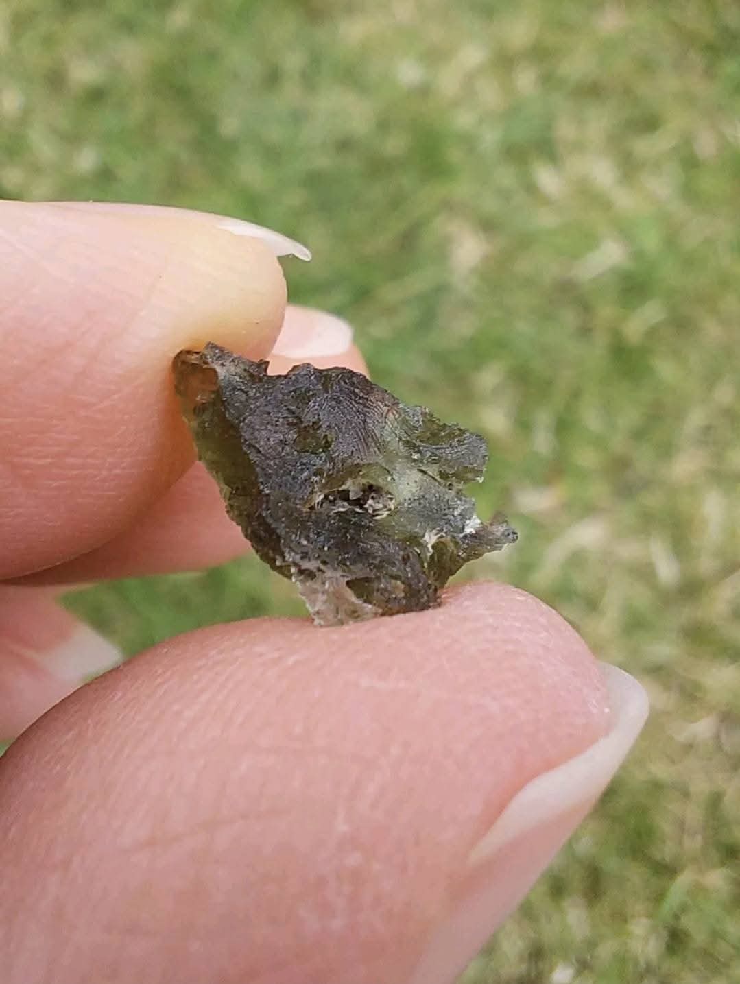 Moldavite Piece, 0.59g, Tektite (Ref: E168)