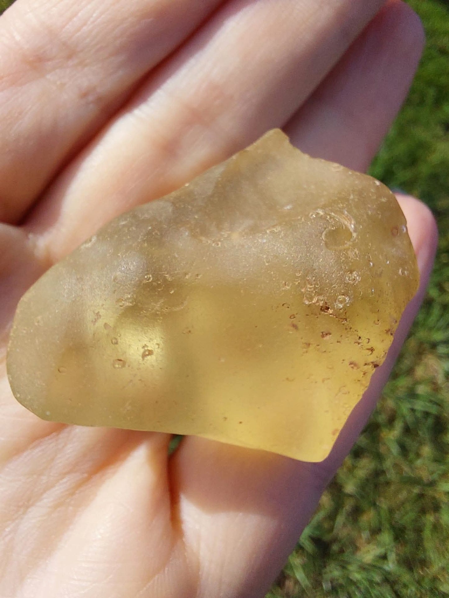 Libyan Desert Glass Piece, 29.87g, Tektite (Ref: LE238)