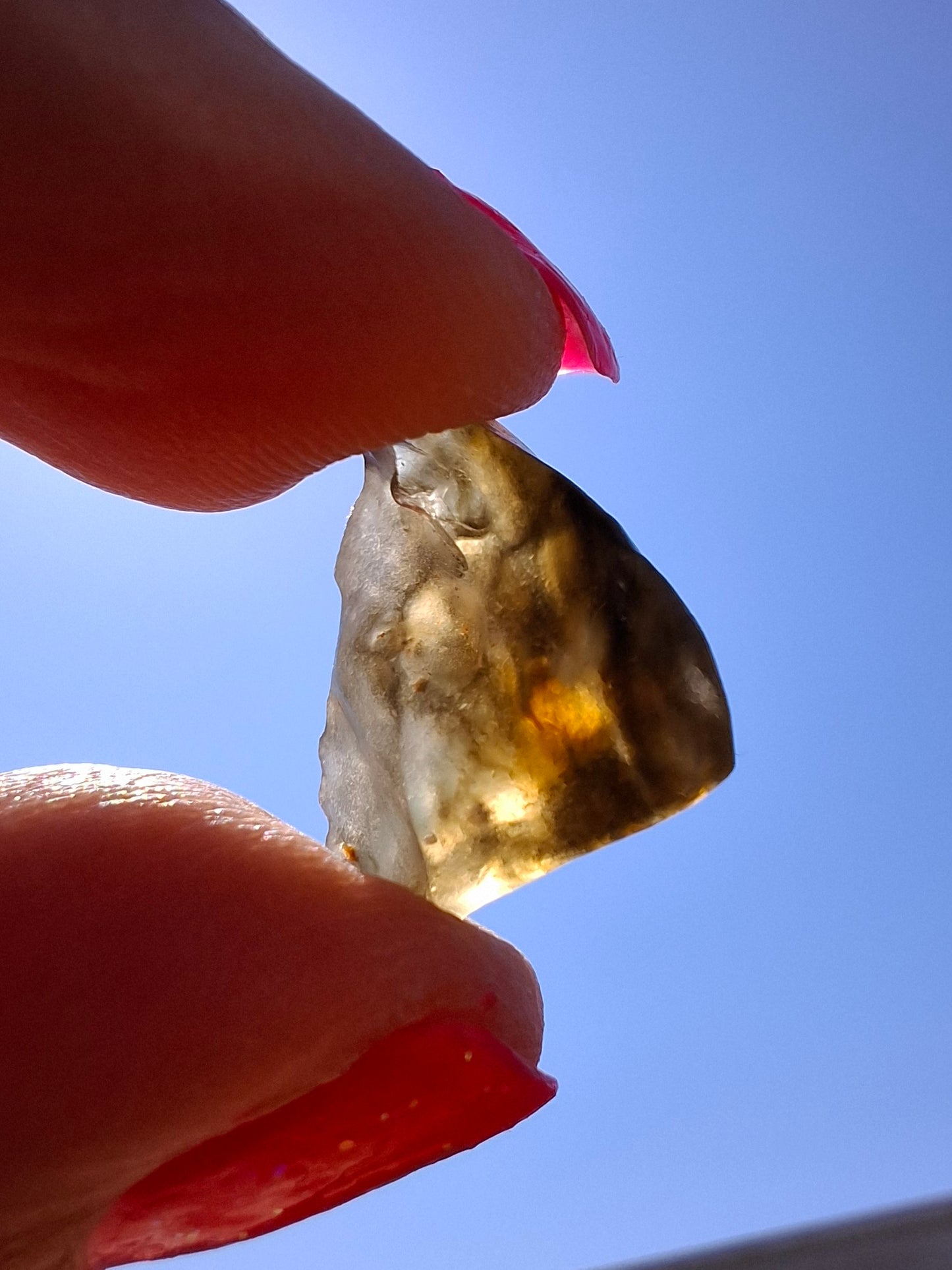 Libyan Desert Glass (darker) Piece, 2.29g, Tektite (Ref: L1359)