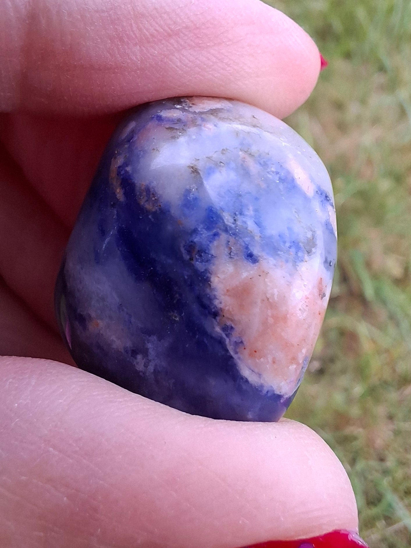 Sodalite, Tumble Stone, Crystal (Ref: T152)