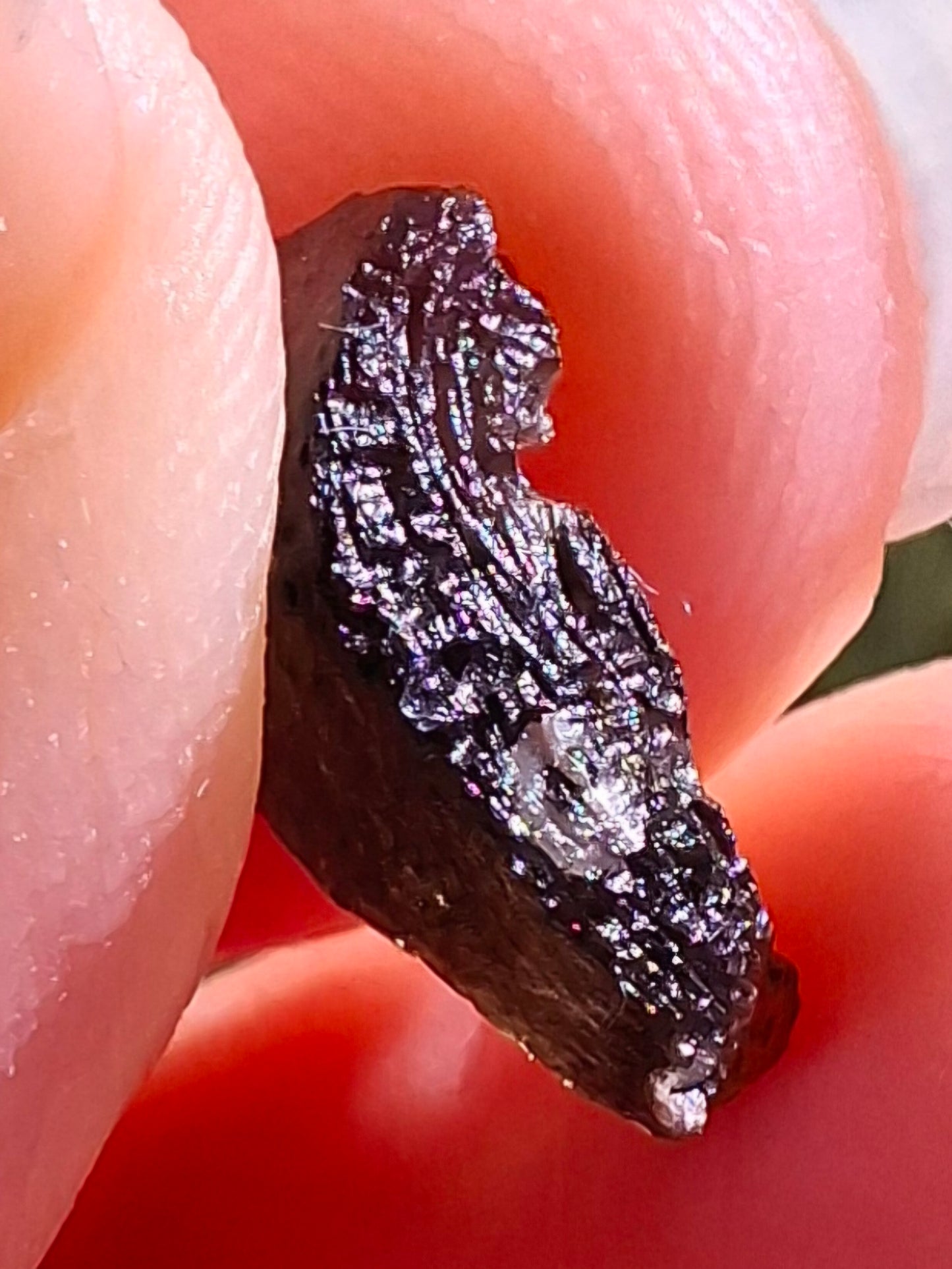Moldavite Piece, 0.59g, Tektite (Ref: 1413)