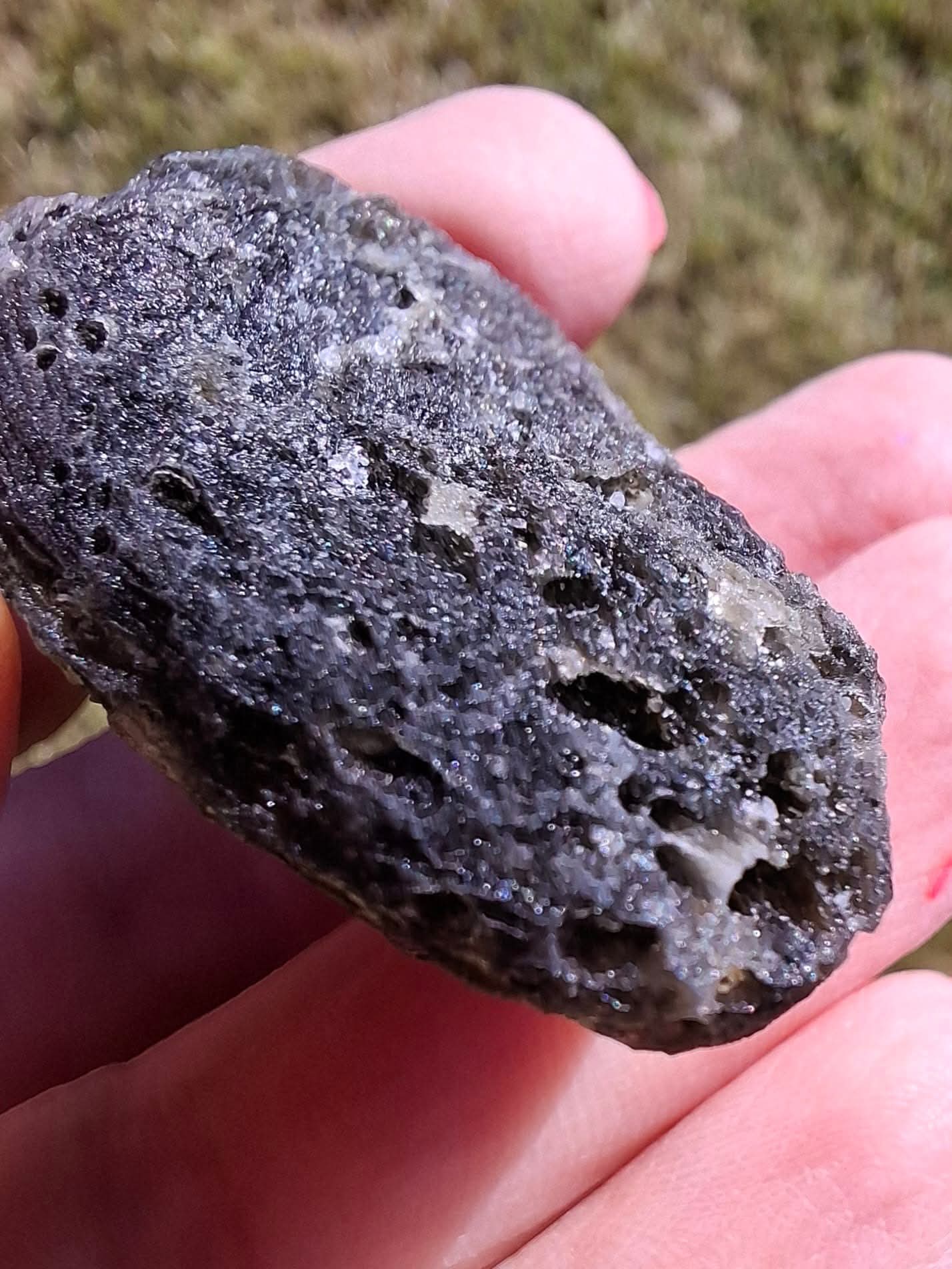 Moldavite Piece, NESMEN HURKA,  26.87g, Tektite (Ref: 1170)
