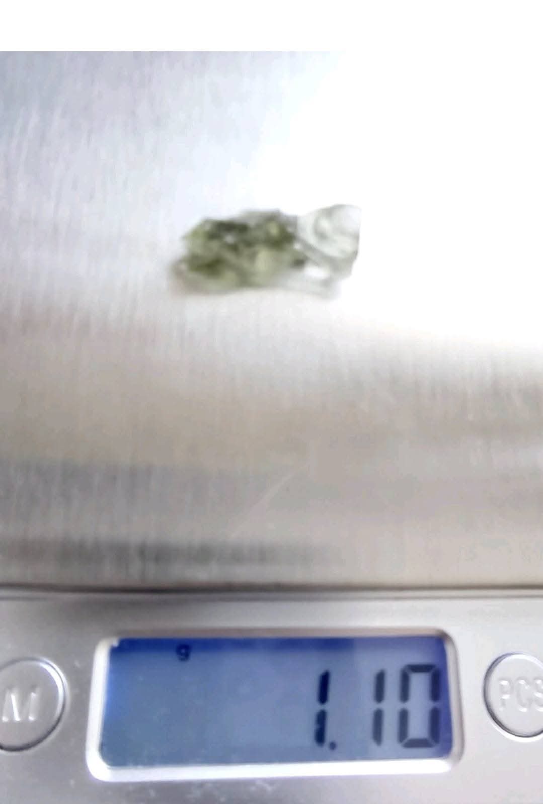 Moldavite Piece, 1.10g, Tektite (Ref: E158)