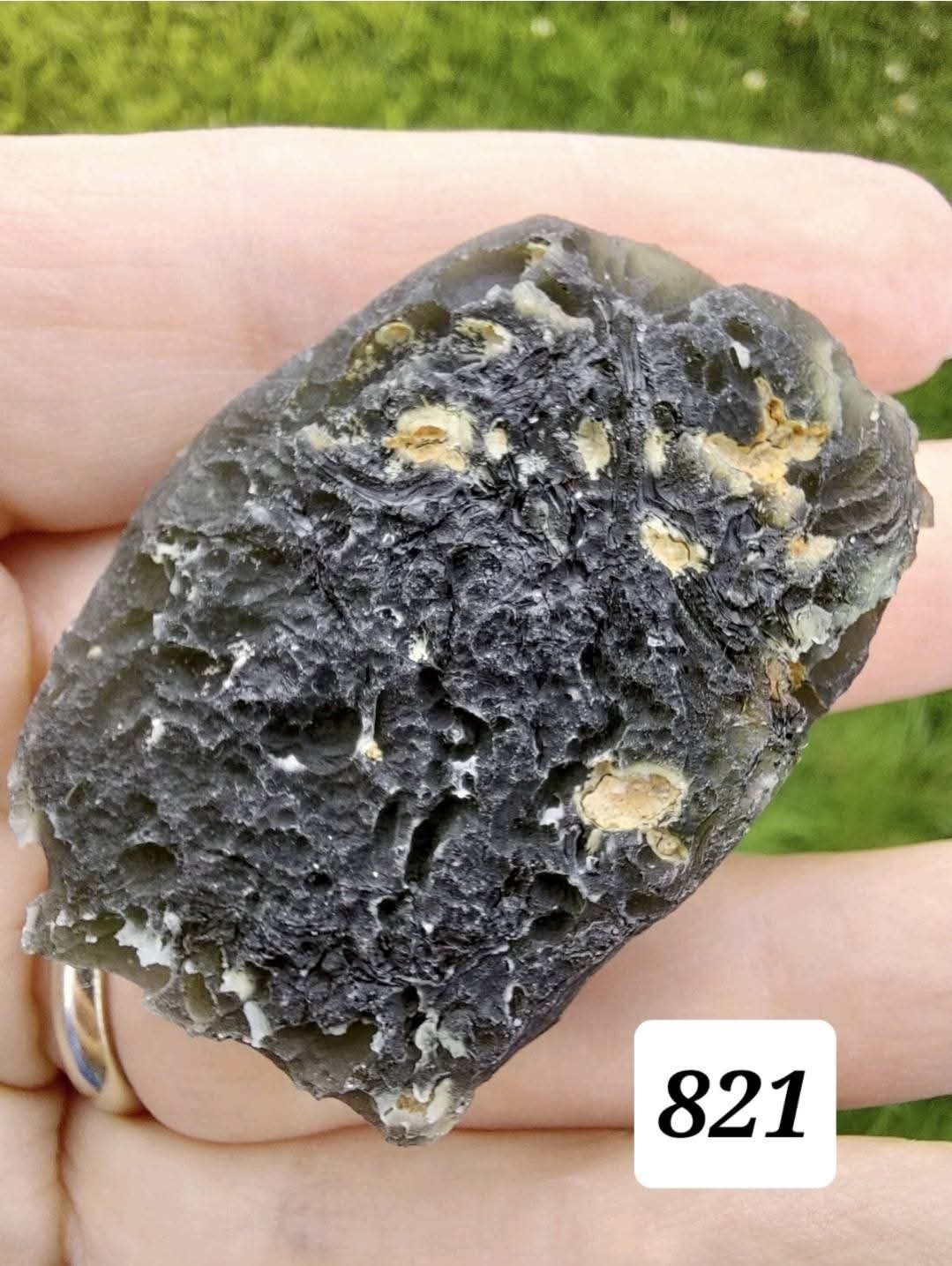Moldavite Piece, VELVET HURKA, 24.48g, Tektite (Ref: 829)