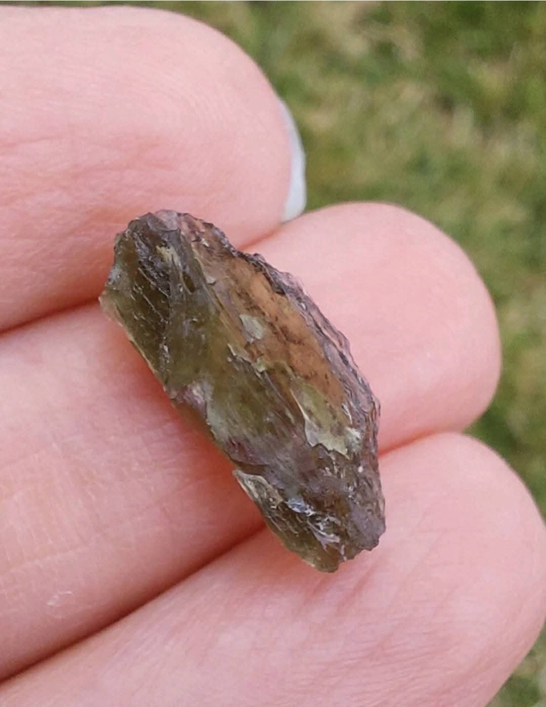 Moldavite Piece, 0.70g, Tektite (Ref: E214)