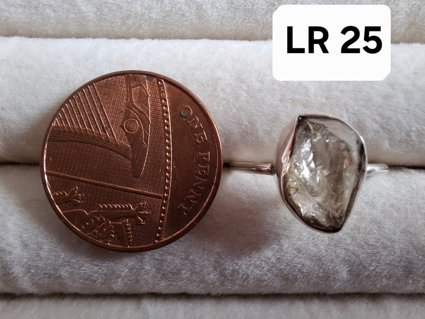 Libyan Desert Glass Ring, size small P, 925 Silver, Tektite (Ref: LR25)