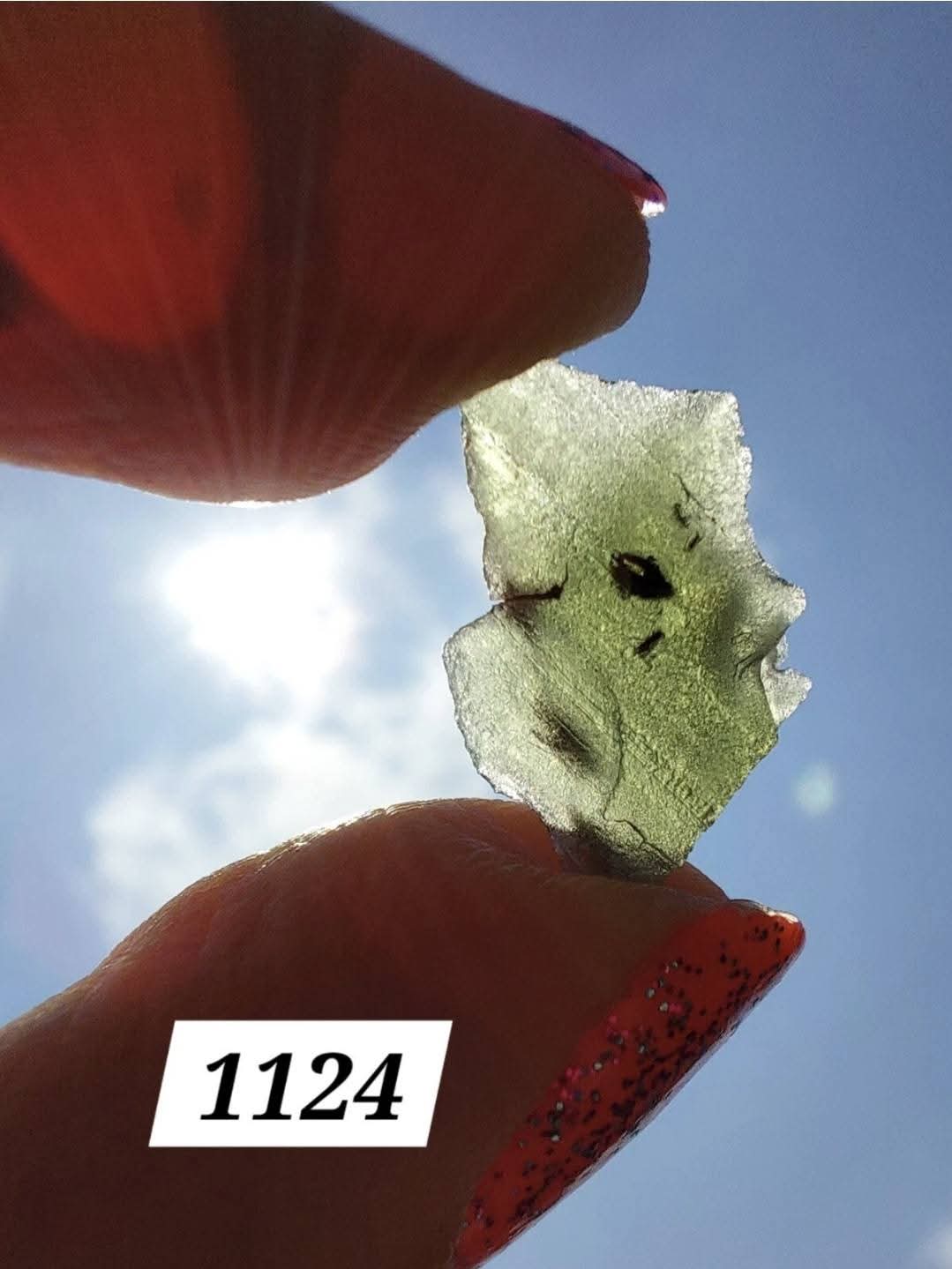 Moldavite Piece, 0.75g, Tektite (Ref: 1124)