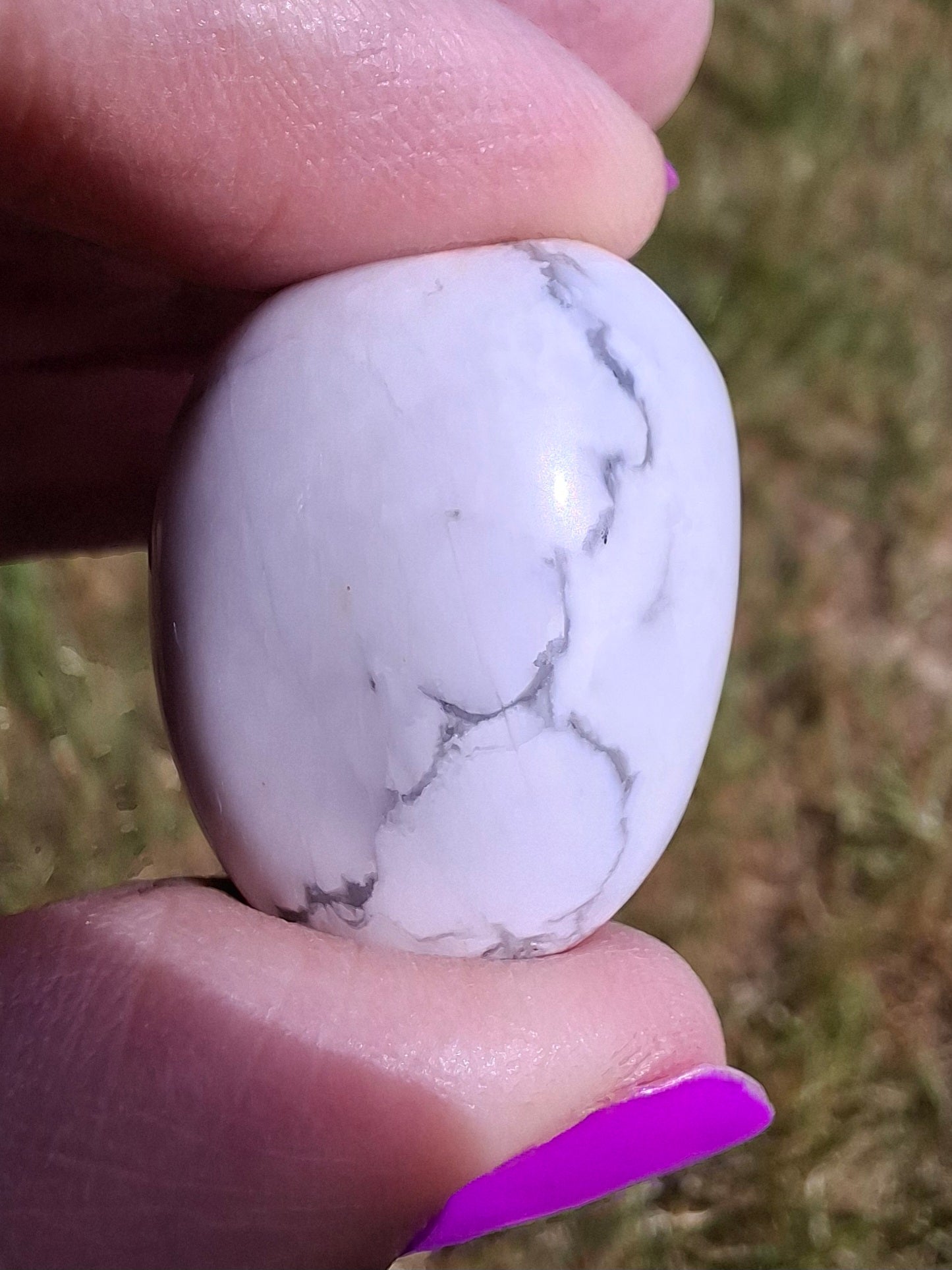 Howlite, Tumble Stone, Crystal (Ref: T39)