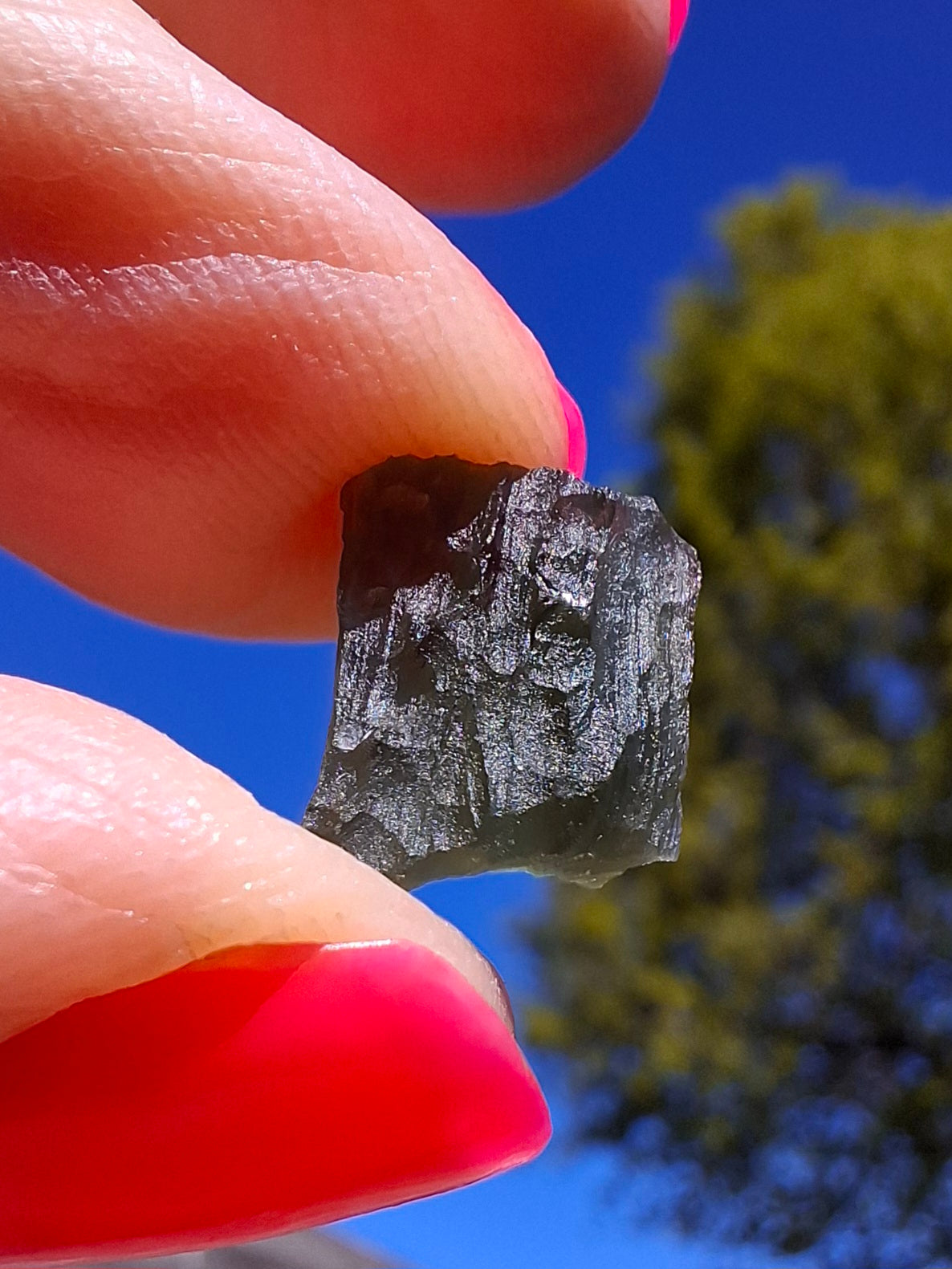 Moldavite Piece, 0.86g, Tektite (Ref: 1406)