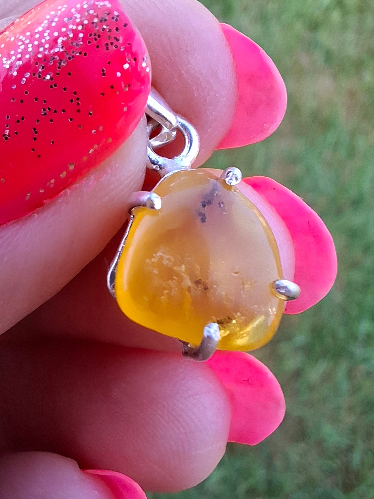 Baltic Amber Pendant, 925 Silver, Fossil (Ref: AP20)