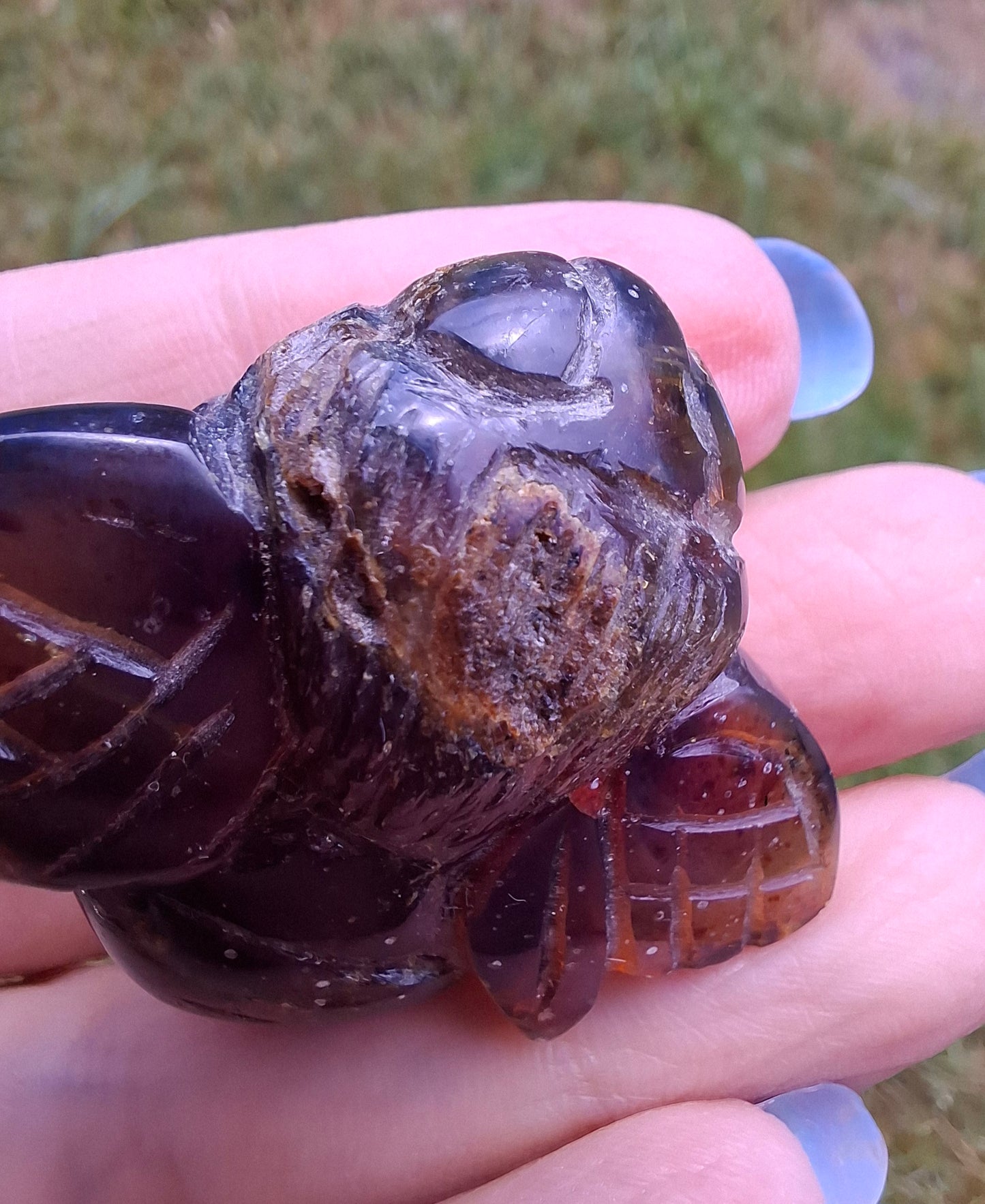 Red Amber Honey Bee Carving, 10.66g, Fossil (Ref: Bee39)