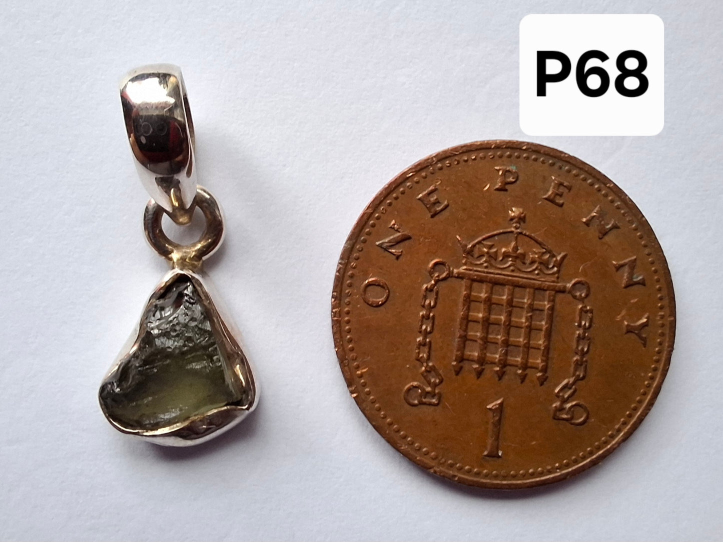 Moldavite Pendant, 925 Silver, Tektite (Ref: P68)