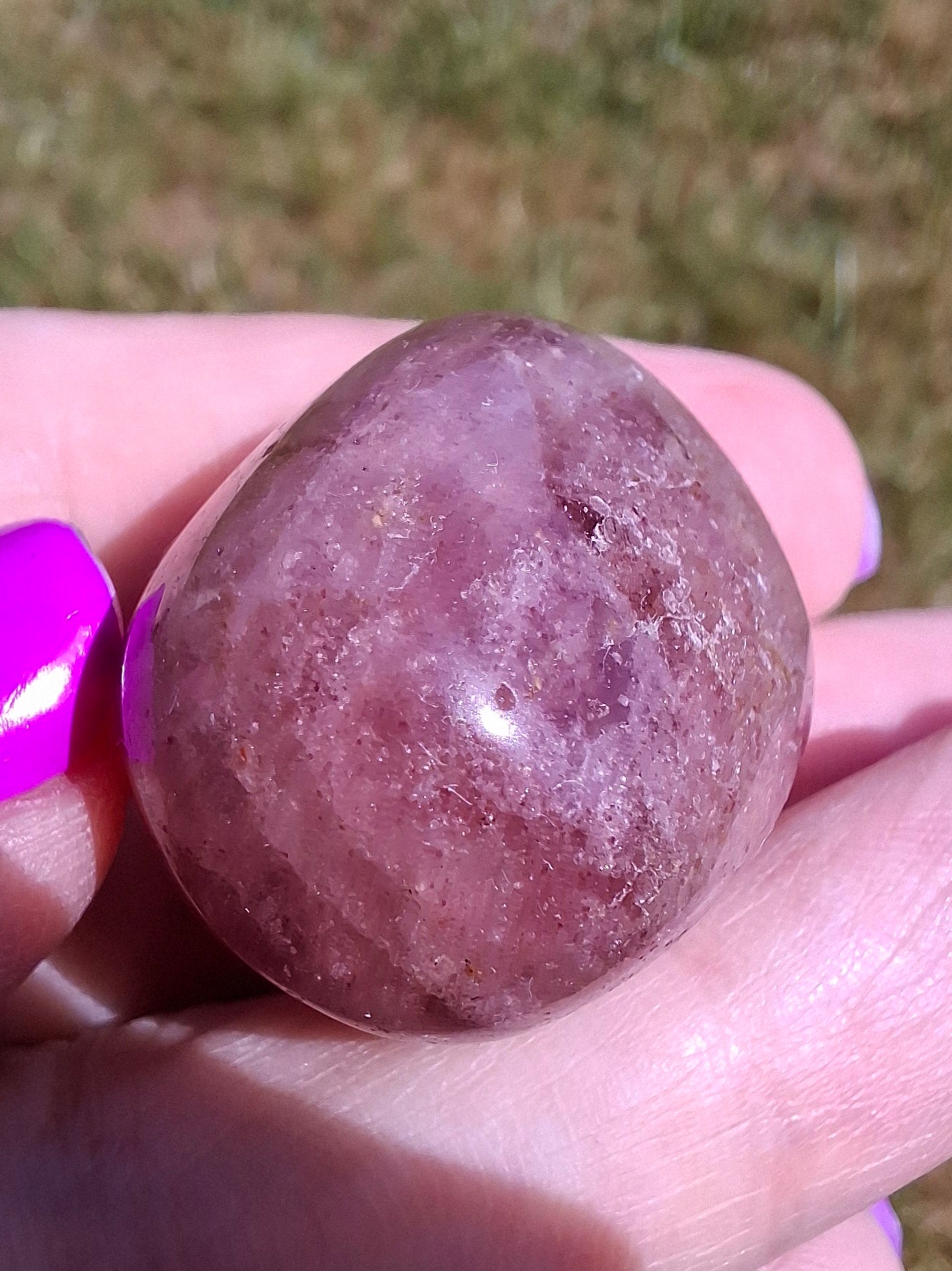 Strawberry Quartz, Tumble Stone, Crystal (Ref: T12)